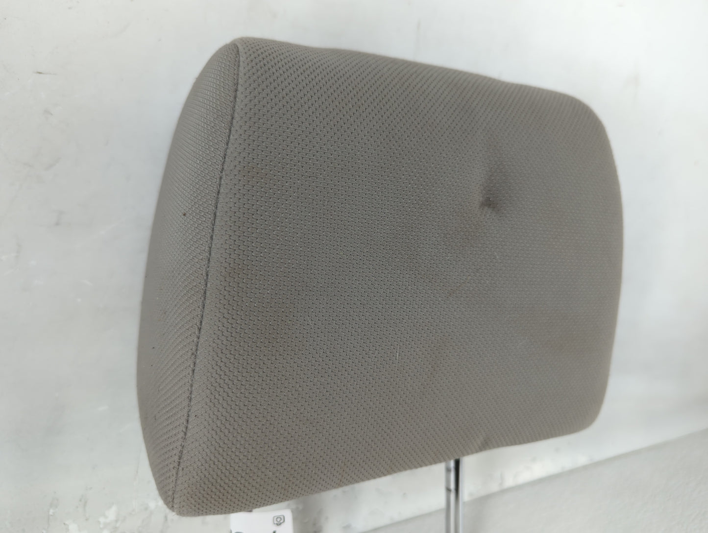 2010 Nissan Rogue Headrest Head Rest Front Driver Passenger Seat Grey - Oemusedautoparts1.com