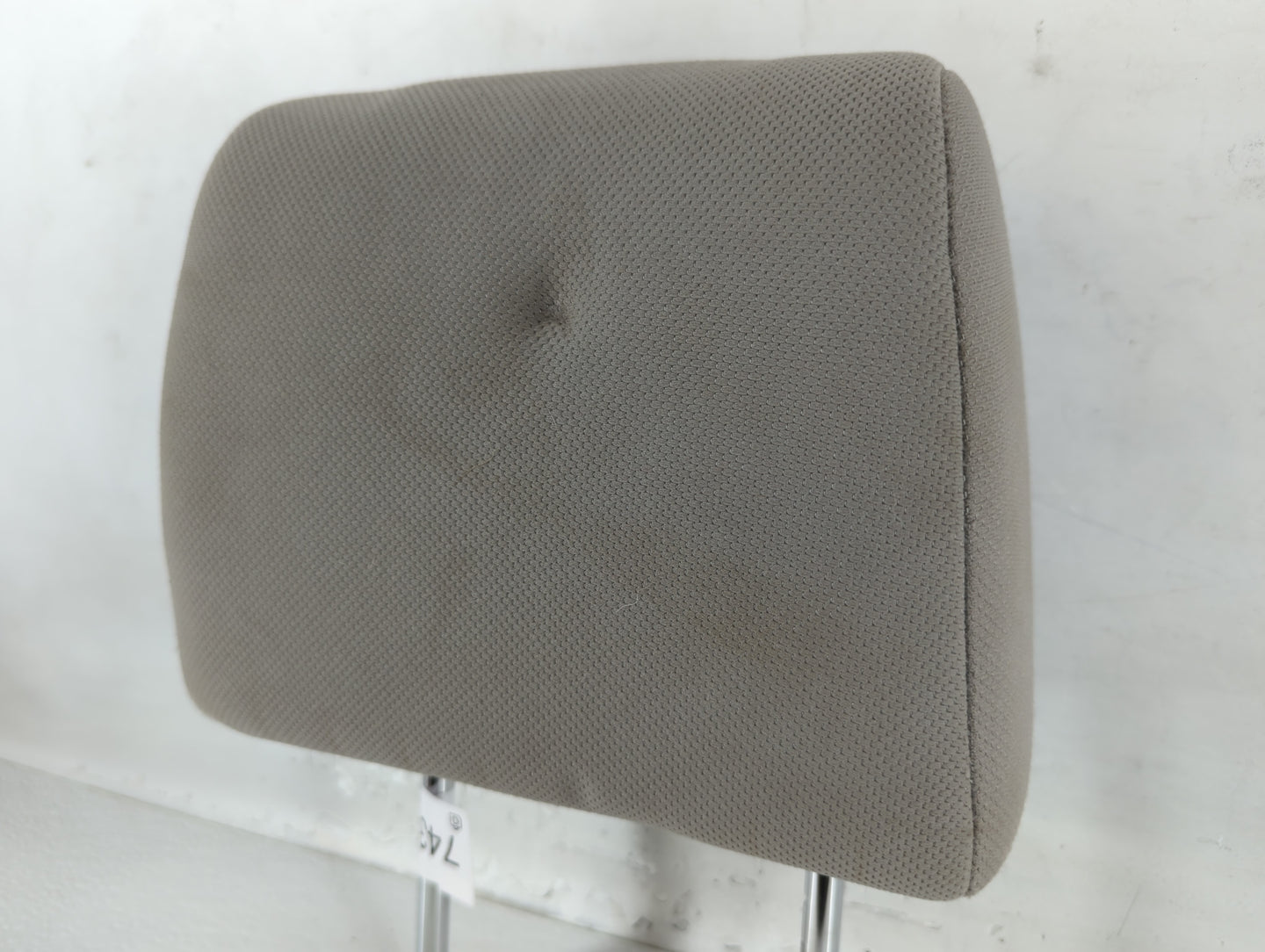 2010 Nissan Rogue Headrest Head Rest Front Driver Passenger Seat Grey - Oemusedautoparts1.com