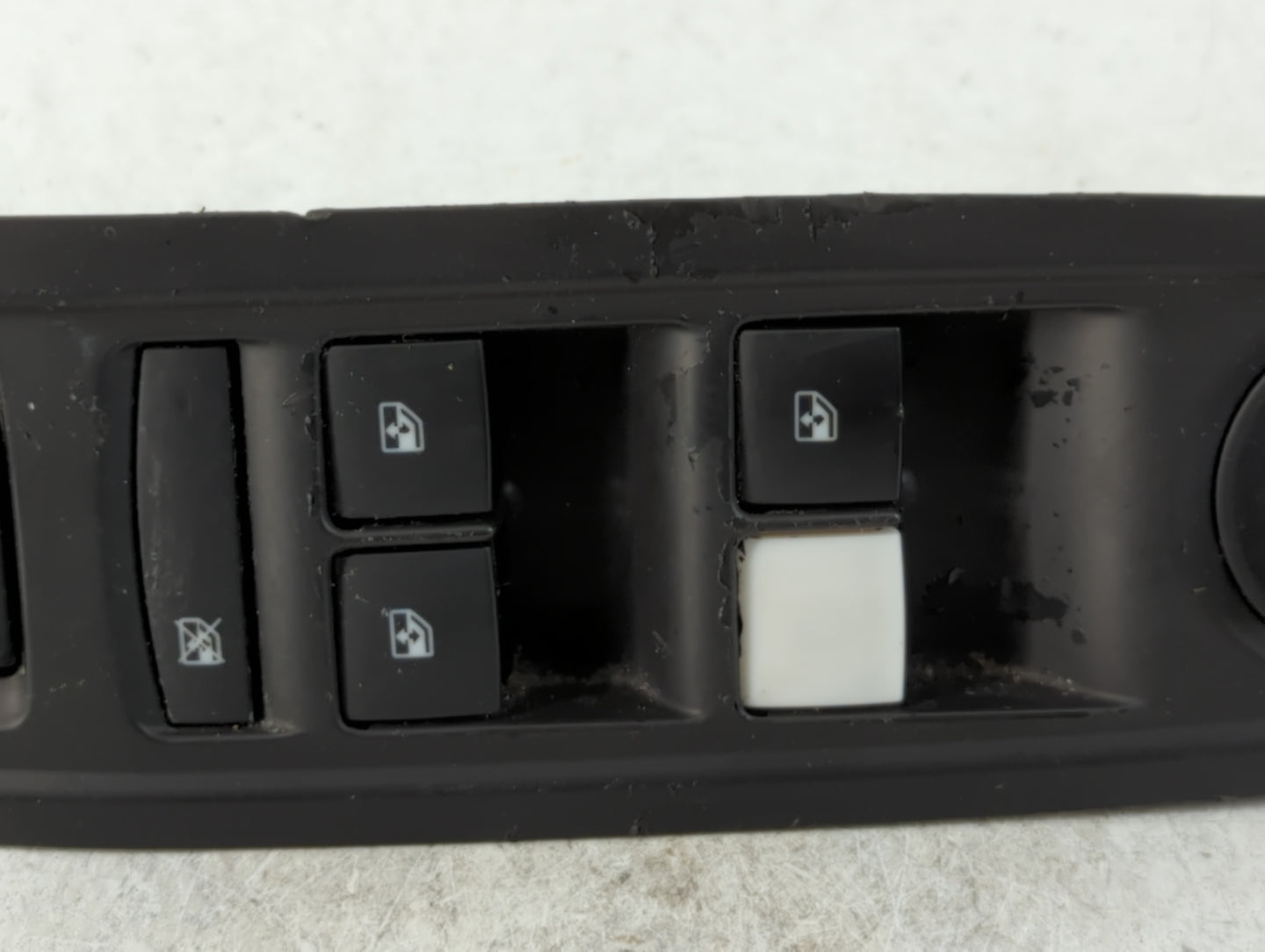 2008-2010 Nissan Rogue Master Power Window Switch Replacement Driver Side Left P/N:95025518-600R Fits Fits 2008 2009 2010 OE
