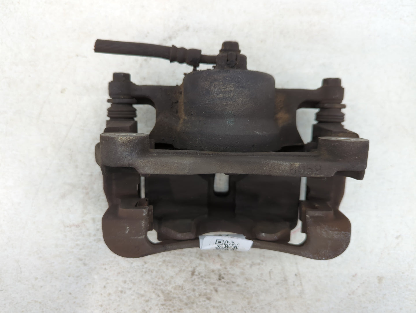 2008-2015 Nissan Rogue Front Driver Left Brake Caliper - Oemusedautoparts1.com