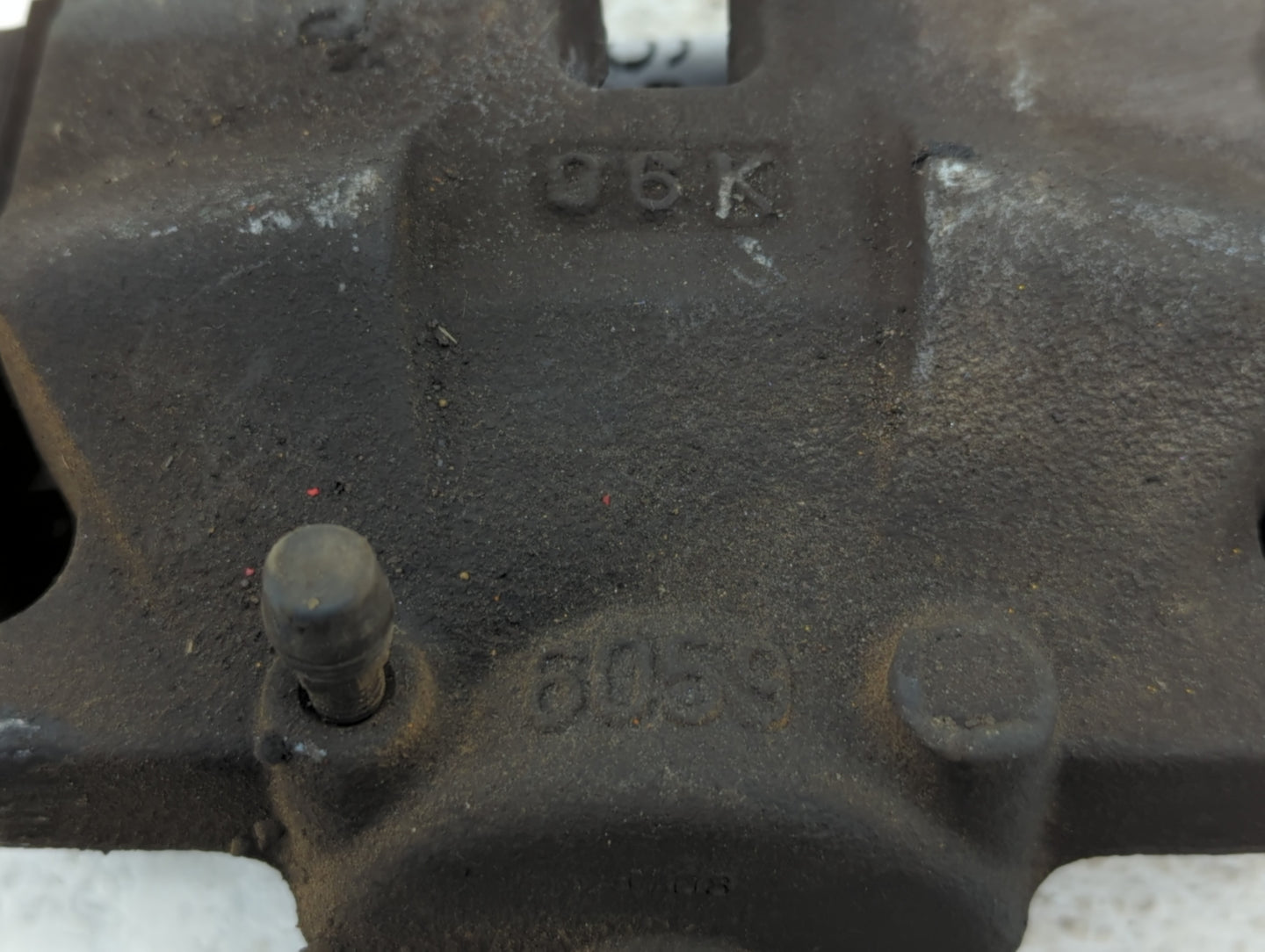 2008-2015 Nissan Rogue Front Driver Left Brake Caliper - Oemusedautoparts1.com