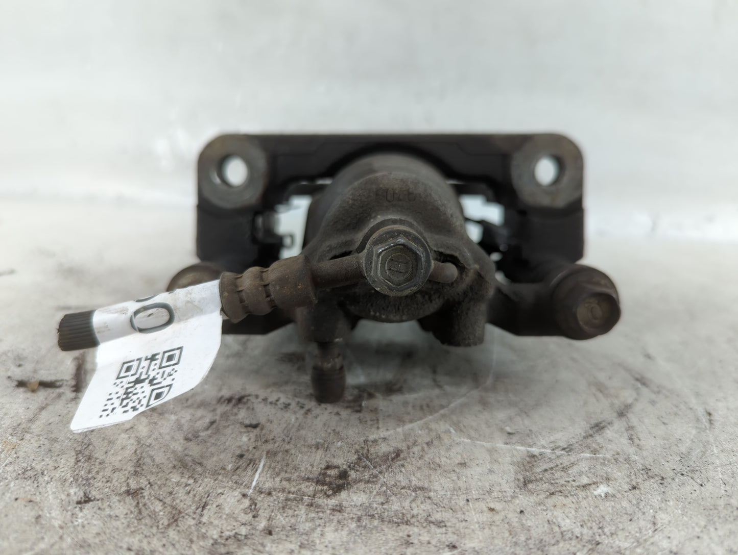 2008-2015 Nissan Rogue Front Driver Left Brake Caliper - Oemusedautoparts1.com