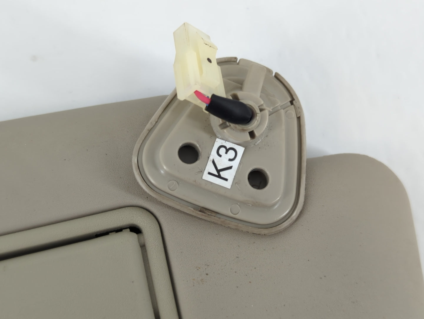 2008-2010 Nissan Rogue Sun Visor Shade Replacement Passenger Right Mirror Fits Fits 2008 2009 2010 OEM Used Auto Parts - Oem