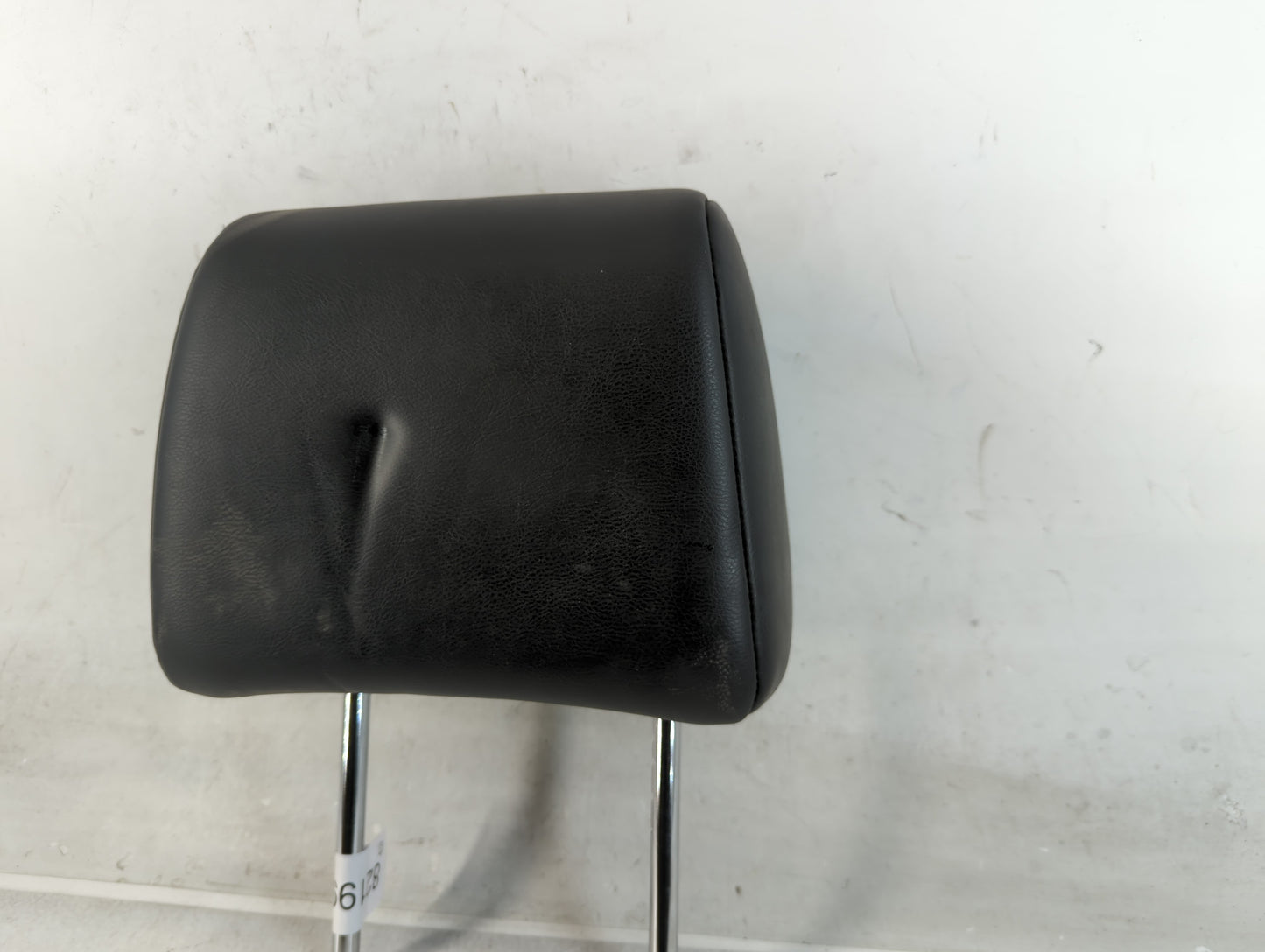 2010-2013 Nissan Rogue Headrest Head Rest Rear Seat Fits Fits 2010 2011 2012 2013 OEM Used Auto Parts - Oemusedautoparts1.co