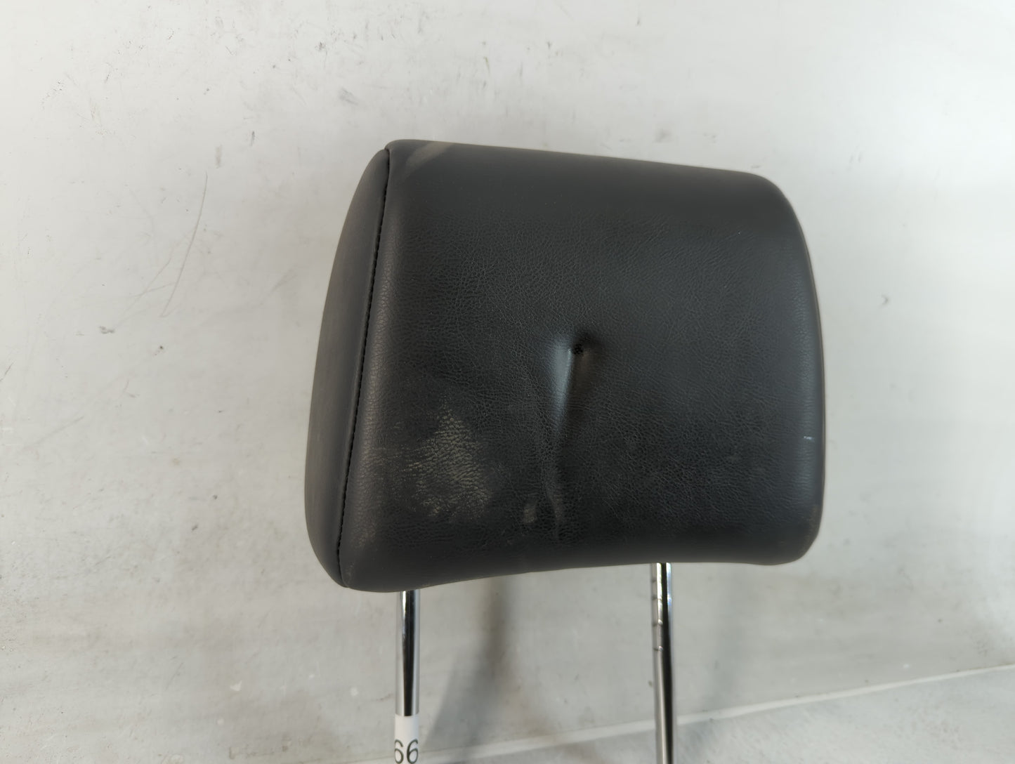 2010-2013 Nissan Rogue Headrest Head Rest Rear Seat Fits Fits 2010 2011 2012 2013 OEM Used Auto Parts - Oemusedautoparts1.co