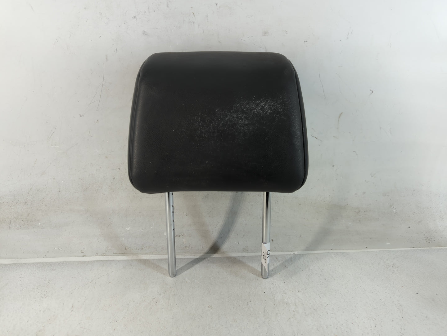 2010-2013 Nissan Rogue Headrest Head Rest Rear Seat Fits Fits 2010 2011 2012 2013 OEM Used Auto Parts - Oemusedautoparts1.co