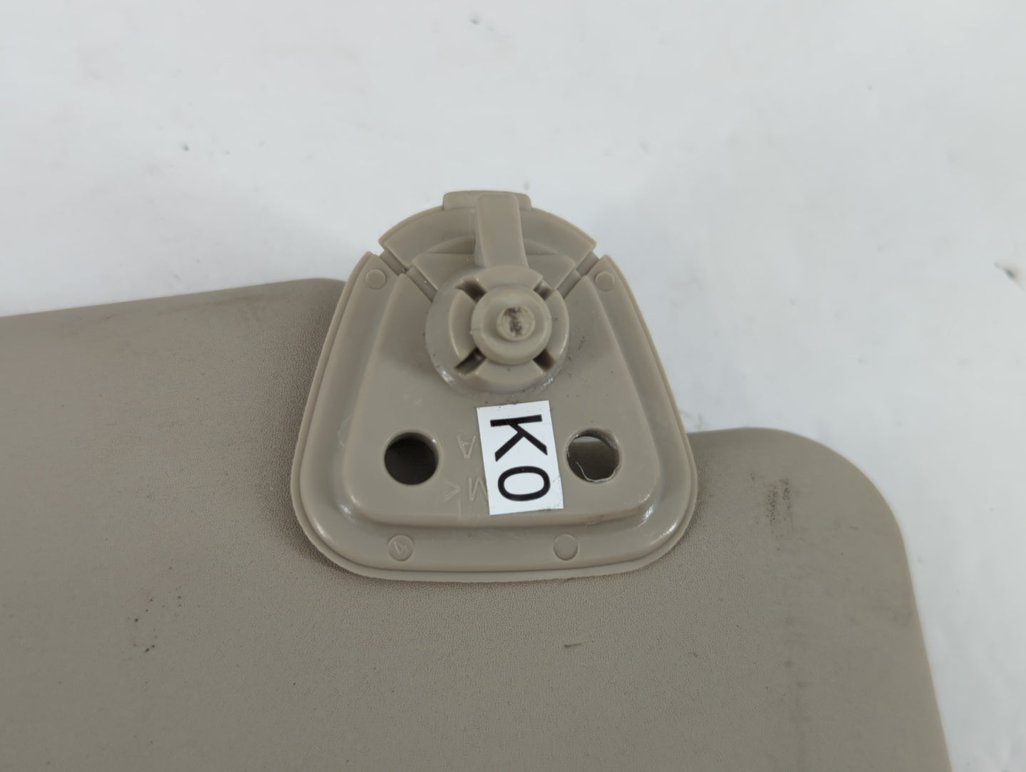 2008-2010 Nissan Rogue Sun Visor Shade Replacement Passenger Right Mirror Fits Fits 2008 2009 2010 OEM Used Auto Parts - Oem
