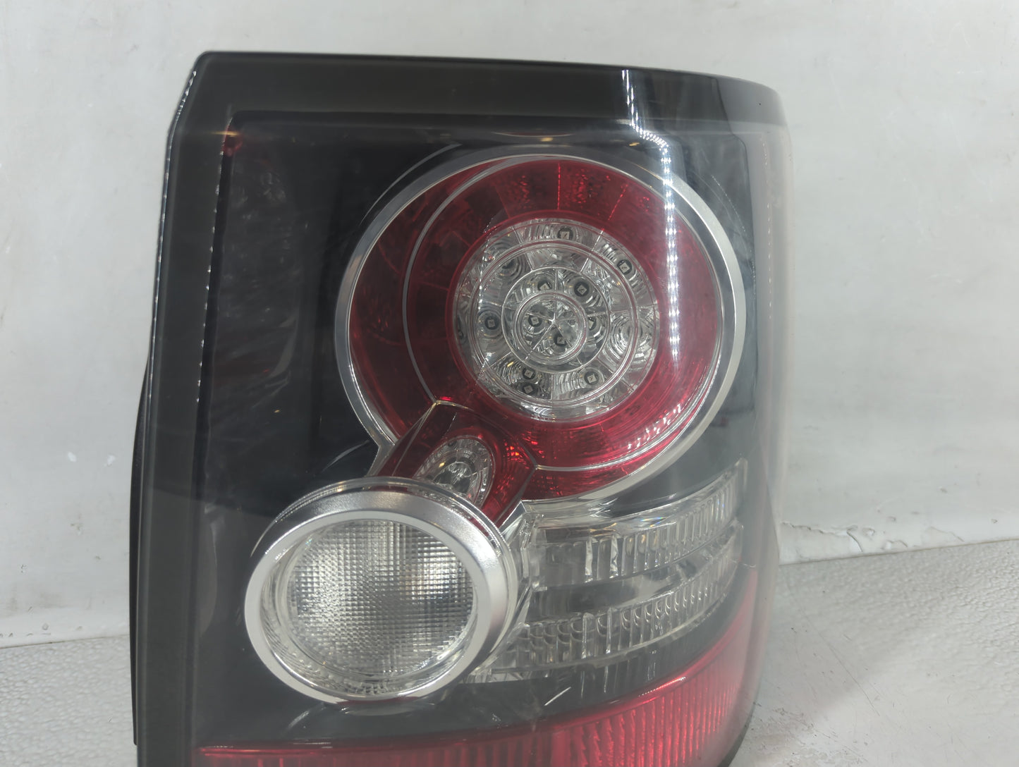 2010 Nissan Rogue Sport Tail Light Assembly Passenger Right OEM P/N:09006 S1 02, R1 02 Fits OEM Used Auto Parts - Oemusedaut