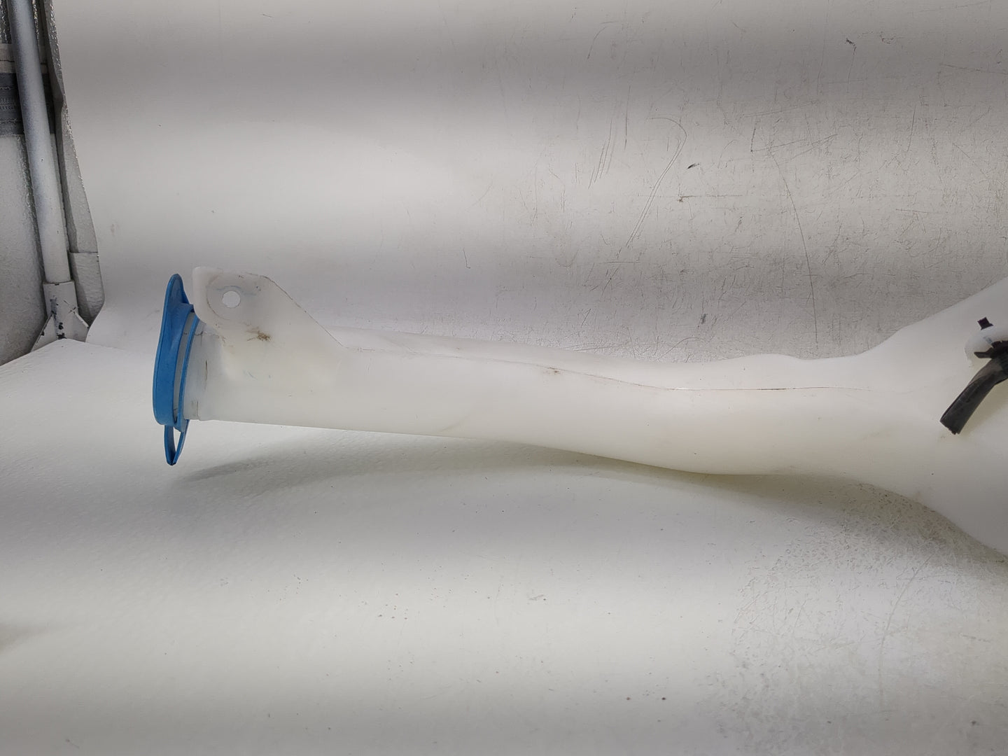 2007-2012 Nissan Sentra Windshield Washer Fluid Reservoir Bottle Oem - Oemusedautoparts1.com