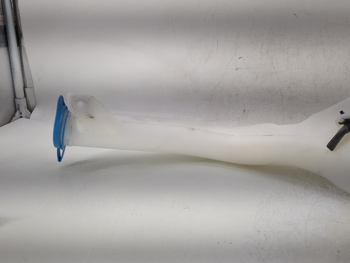 2007-2012 Nissan Sentra Windshield Washer Fluid Reservoir Bottle Oem - Oemusedautoparts1.com