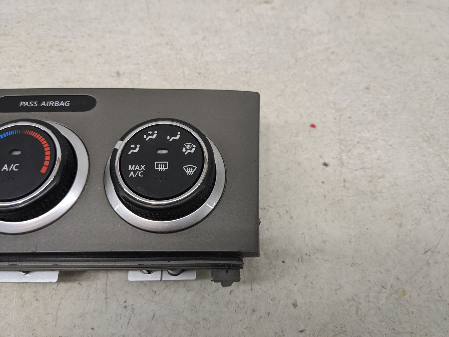 2010-2012 Nissan Sentra Climate Control Module Temperature AC/Heater Replacement P/N:27510ZT50A A02000A3206000 Fits OEM Used