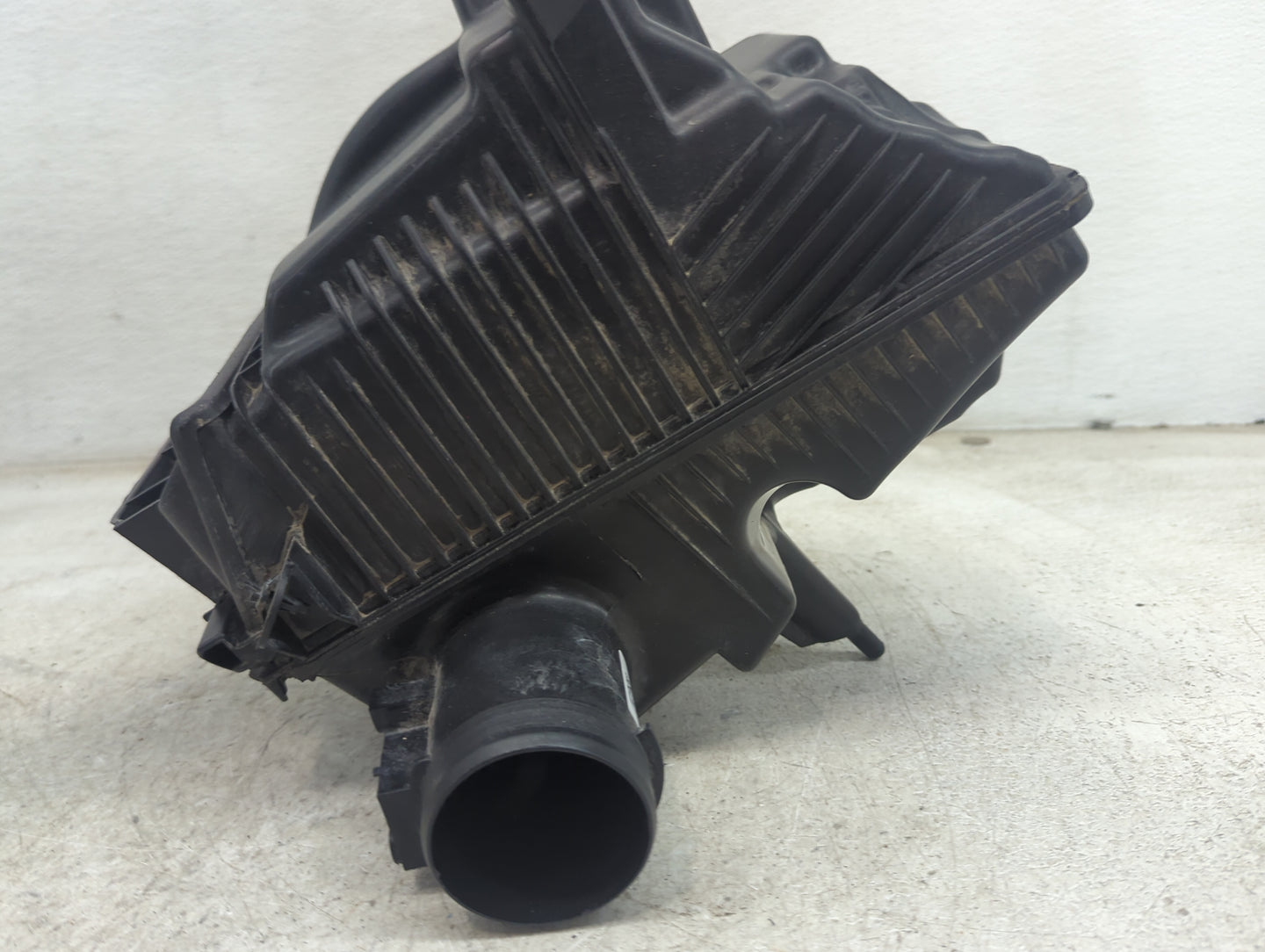2010 Nissan Sentra Air Cleaner Intake-duct Hose Tube - Oemusedautoparts1.com