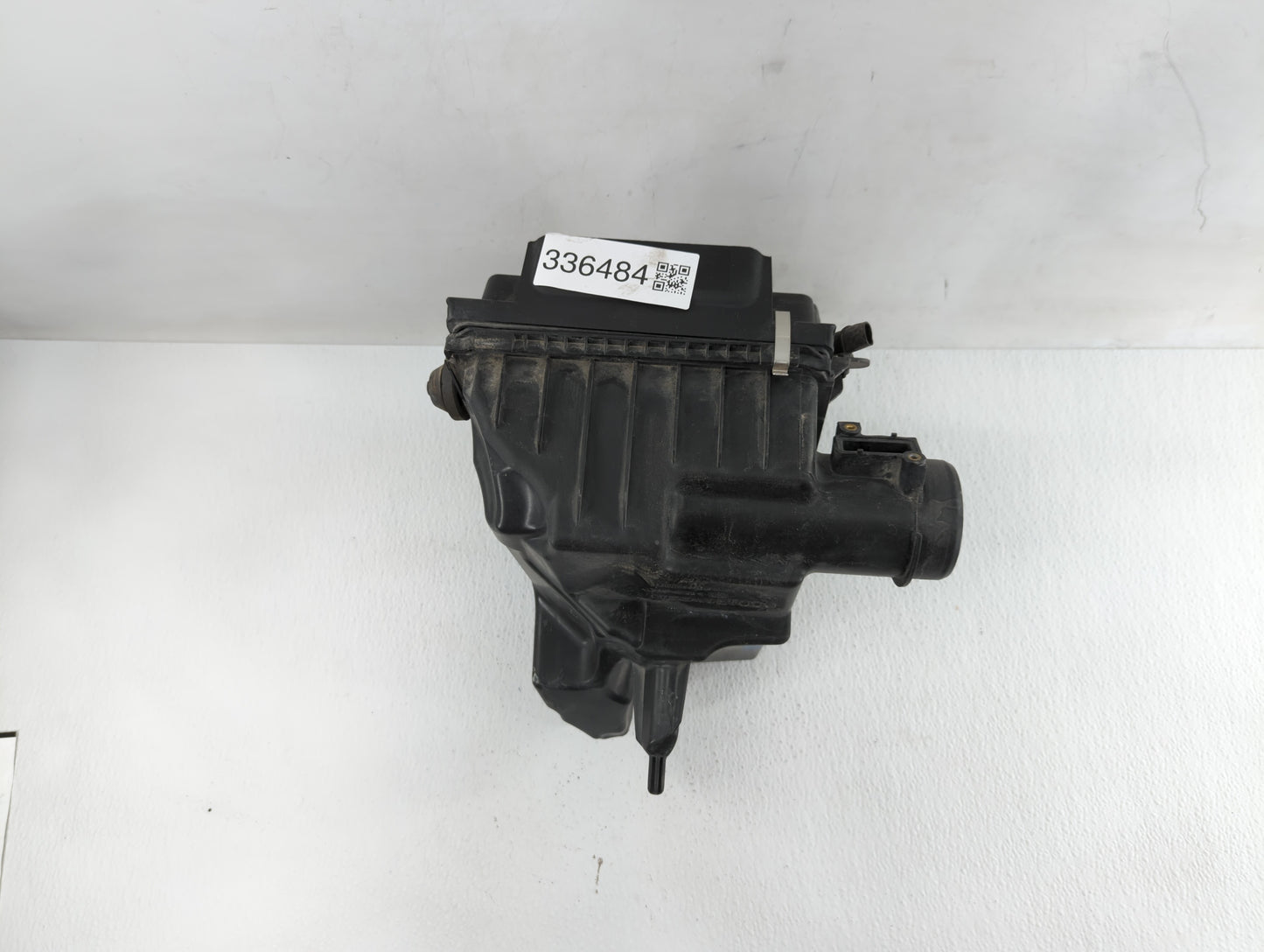 2010 Nissan Sentra Air Cleaner Intake Duct Hose Tube - Oemusedautoparts1.com