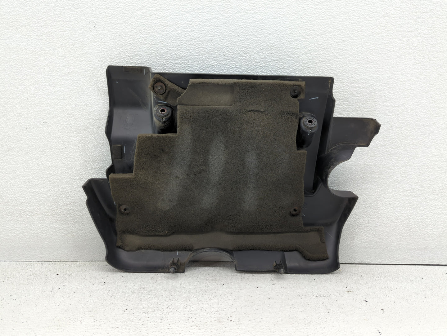2010 Nissan Sentra Engine Cover - Oemusedautoparts1.com