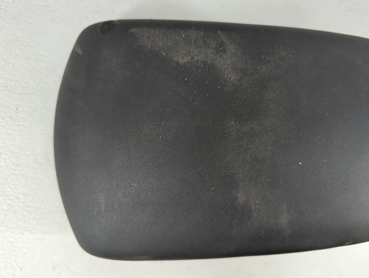 2010 Nissan Sentra Center Console Armrest Cover Lid Black - Oemusedautoparts1.com