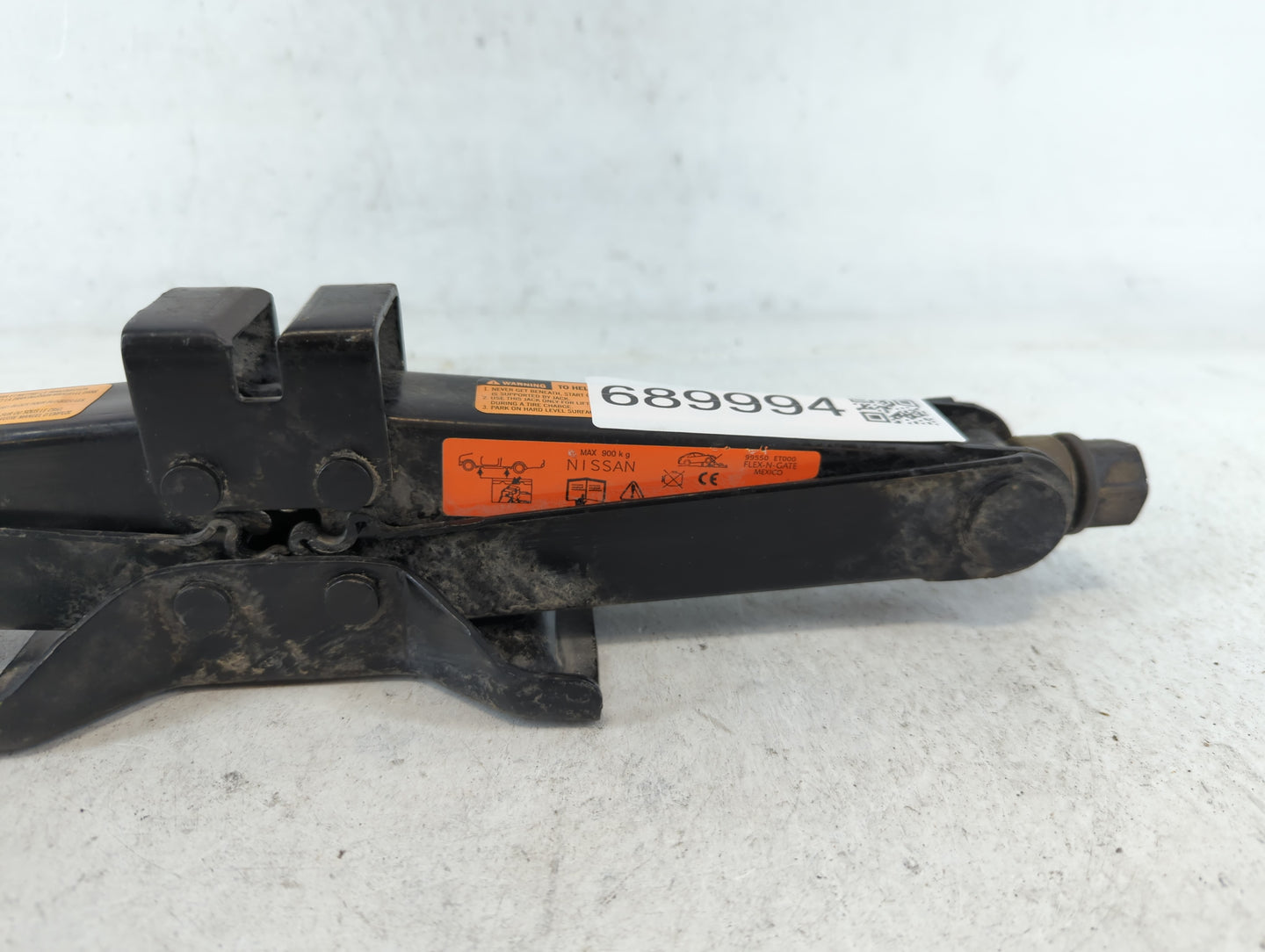 2010 Nissan Sentra Spare Scissor Car Jack - Oemusedautoparts1.com