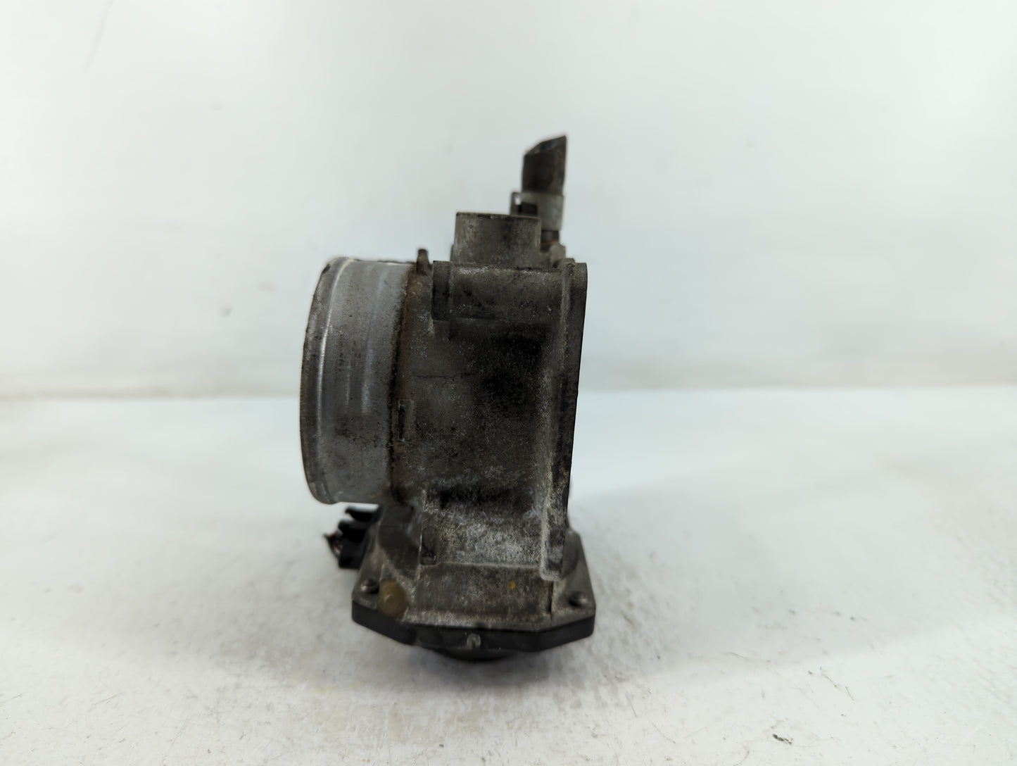 2007-2012 Nissan Sentra Throttle Body P/N:9124 ET-A60-02 B Fits OEM Used Auto Parts - Oemusedautoparts1.com