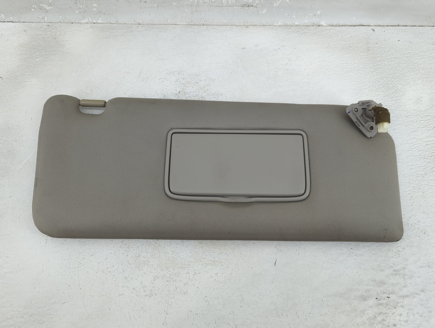 2010 Nissan Titan Sun Visor Shade Replacement Passenger Right Mirror Fits OEM Used Auto Parts - Oemusedautoparts1.com