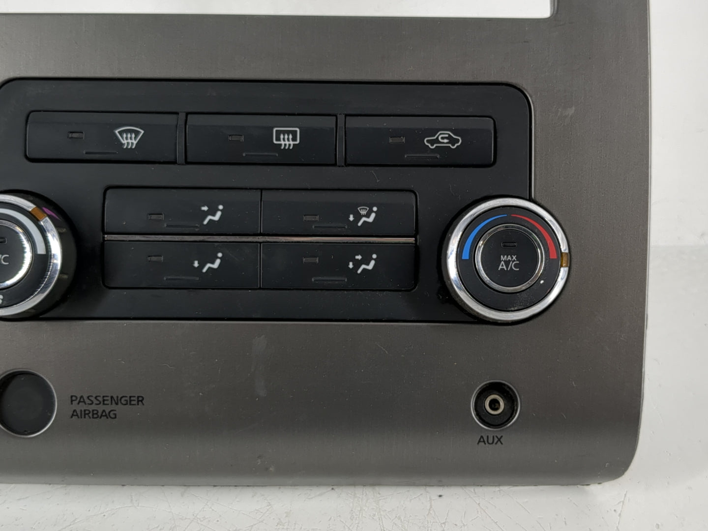 2010 Nissan Titan Climate Control Module Temperature AC/Heater Replacement P/N:682609FD1A Fits OEM Used Auto Parts - Oemused