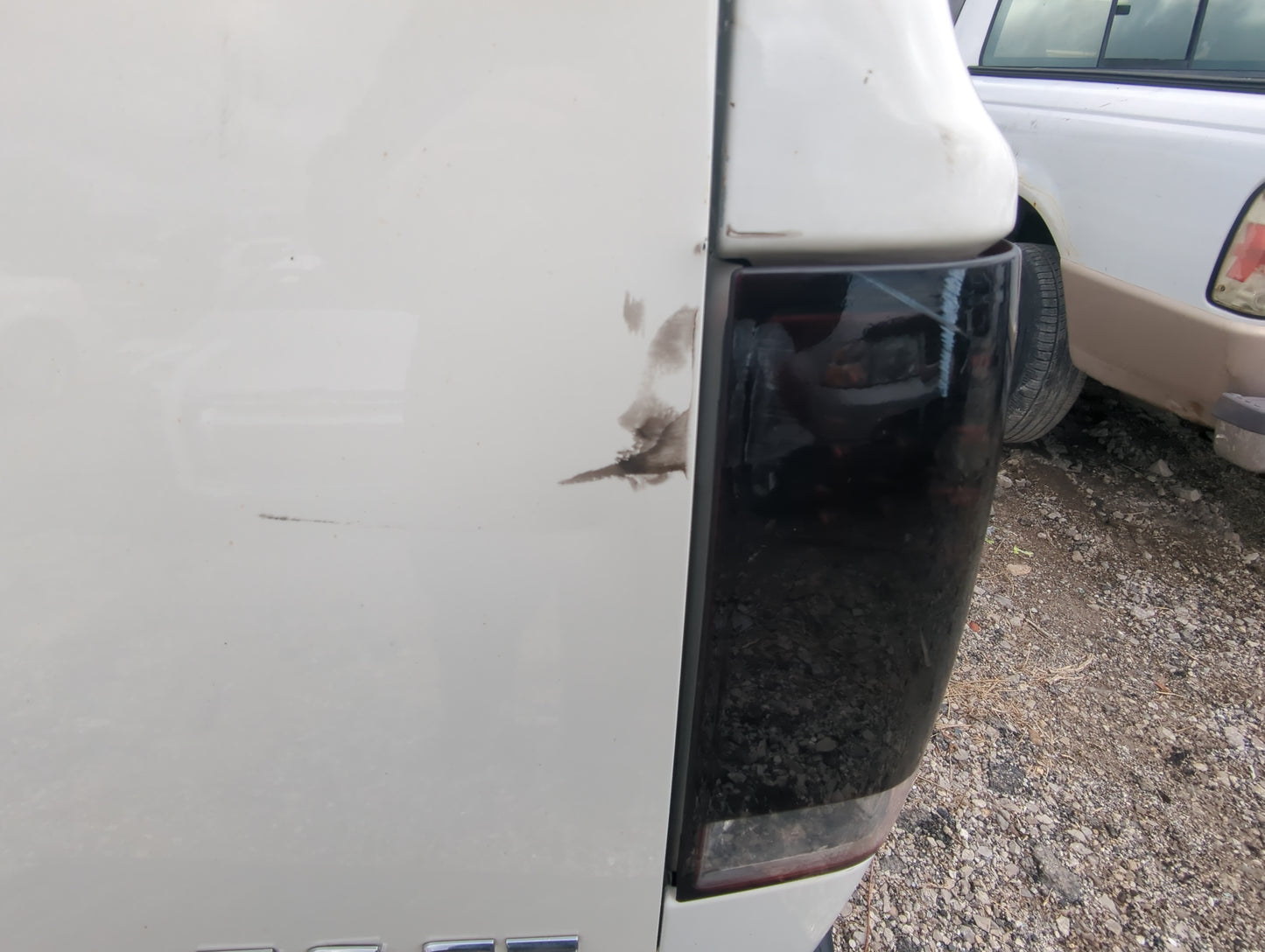 2010 Nissan Titan Trunk/decklid/hatch/tailgate Oem - Oemusedautoparts1.com