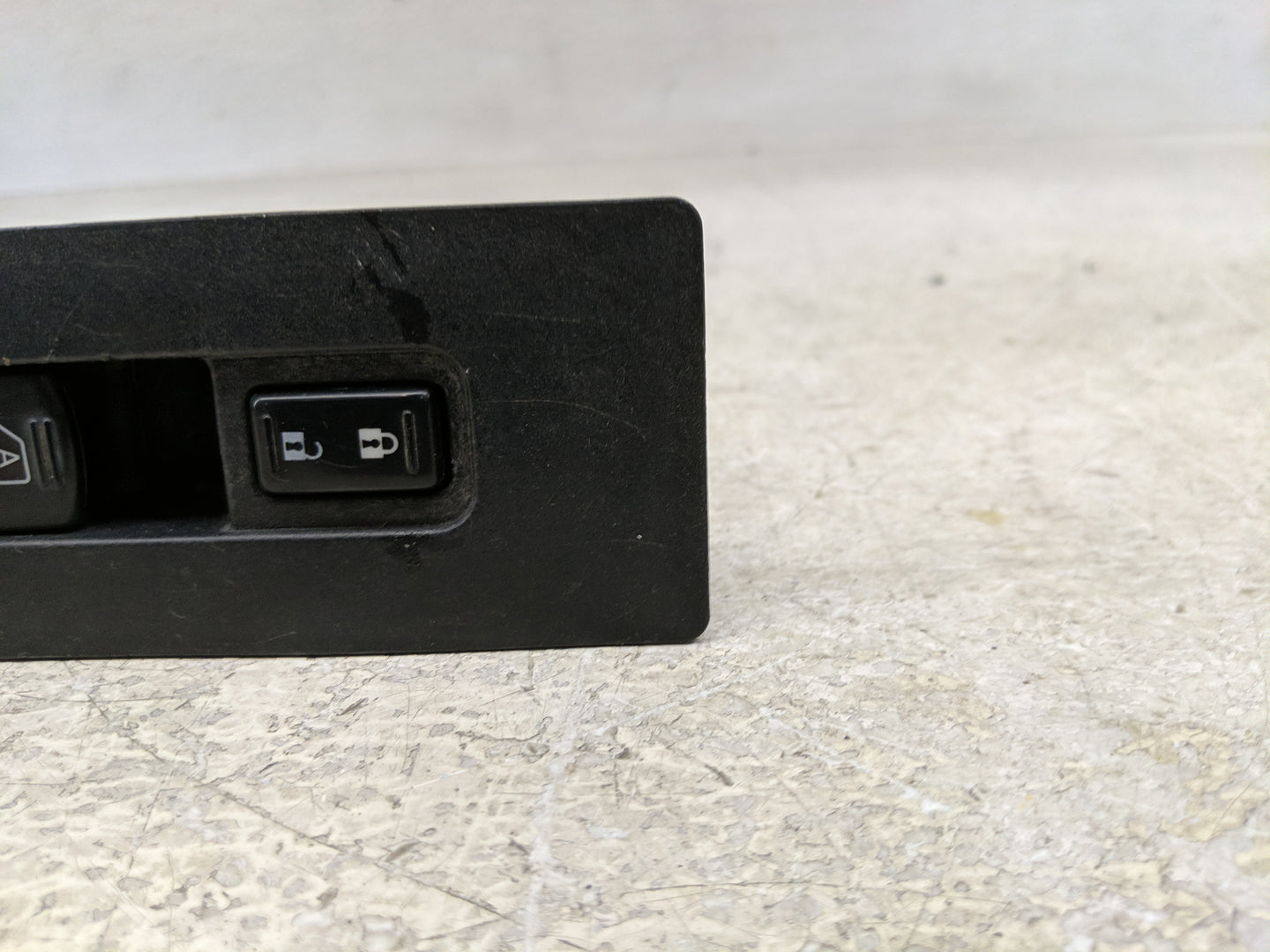 2010 Nissan Titan Master Power Window Switch Replacement Driver Side Left Fits OEM Used Auto Parts - Oemusedautoparts1.com
