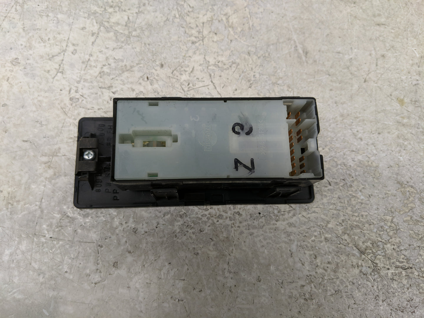 2010 Nissan Titan Master Power Window Switch Replacement Driver Side Left Fits OEM Used Auto Parts - Oemusedautoparts1.com