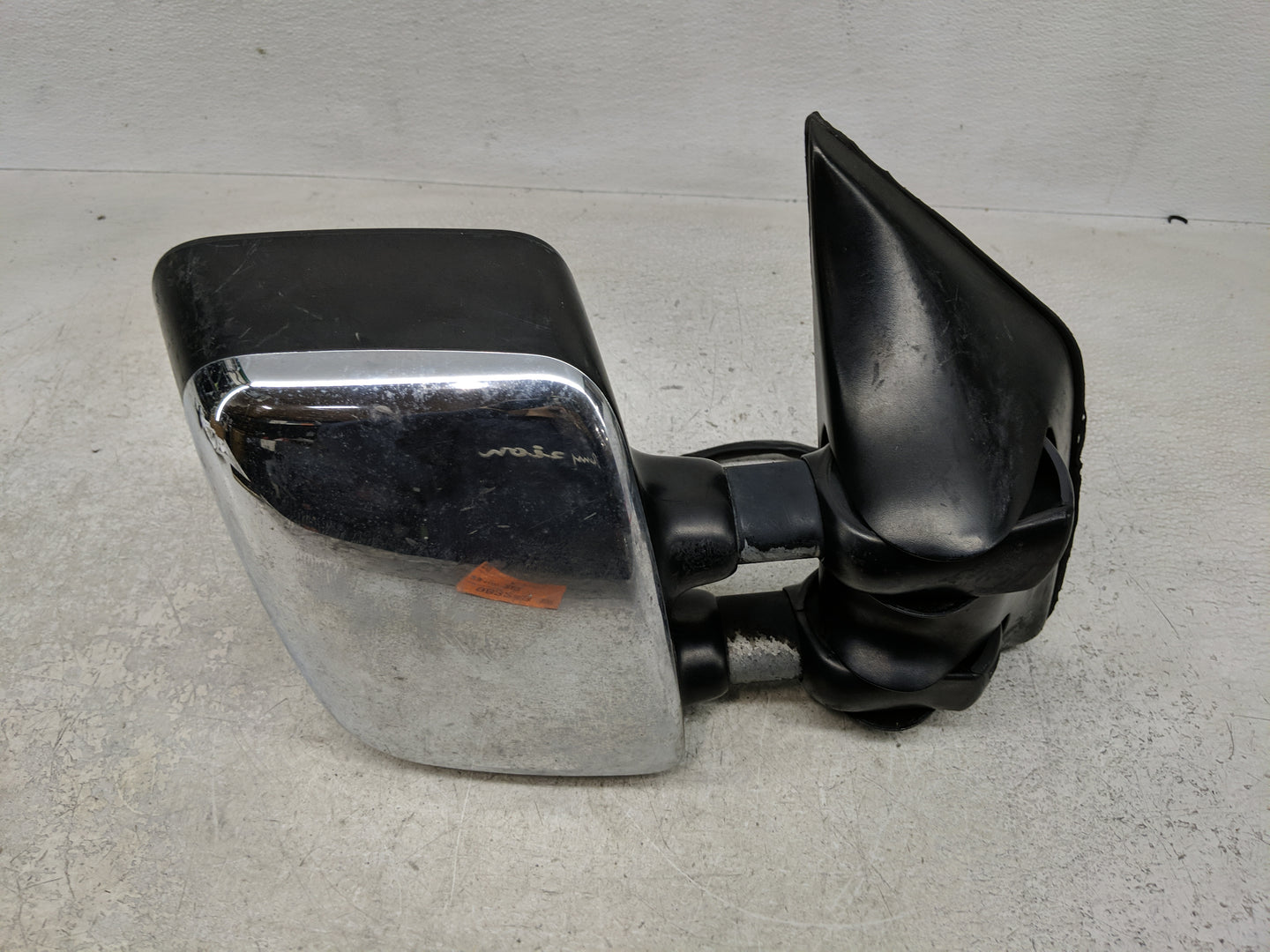 2004-2015 Nissan Titan Passenger Right Side View Manual Door Mirror - Oemusedautoparts1.com