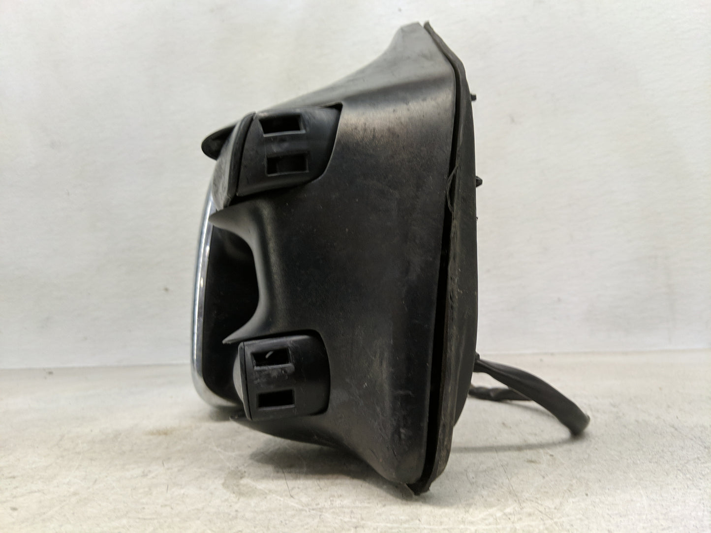 2004-2015 Nissan Titan Passenger Right Side View Manual Door Mirror - Oemusedautoparts1.com