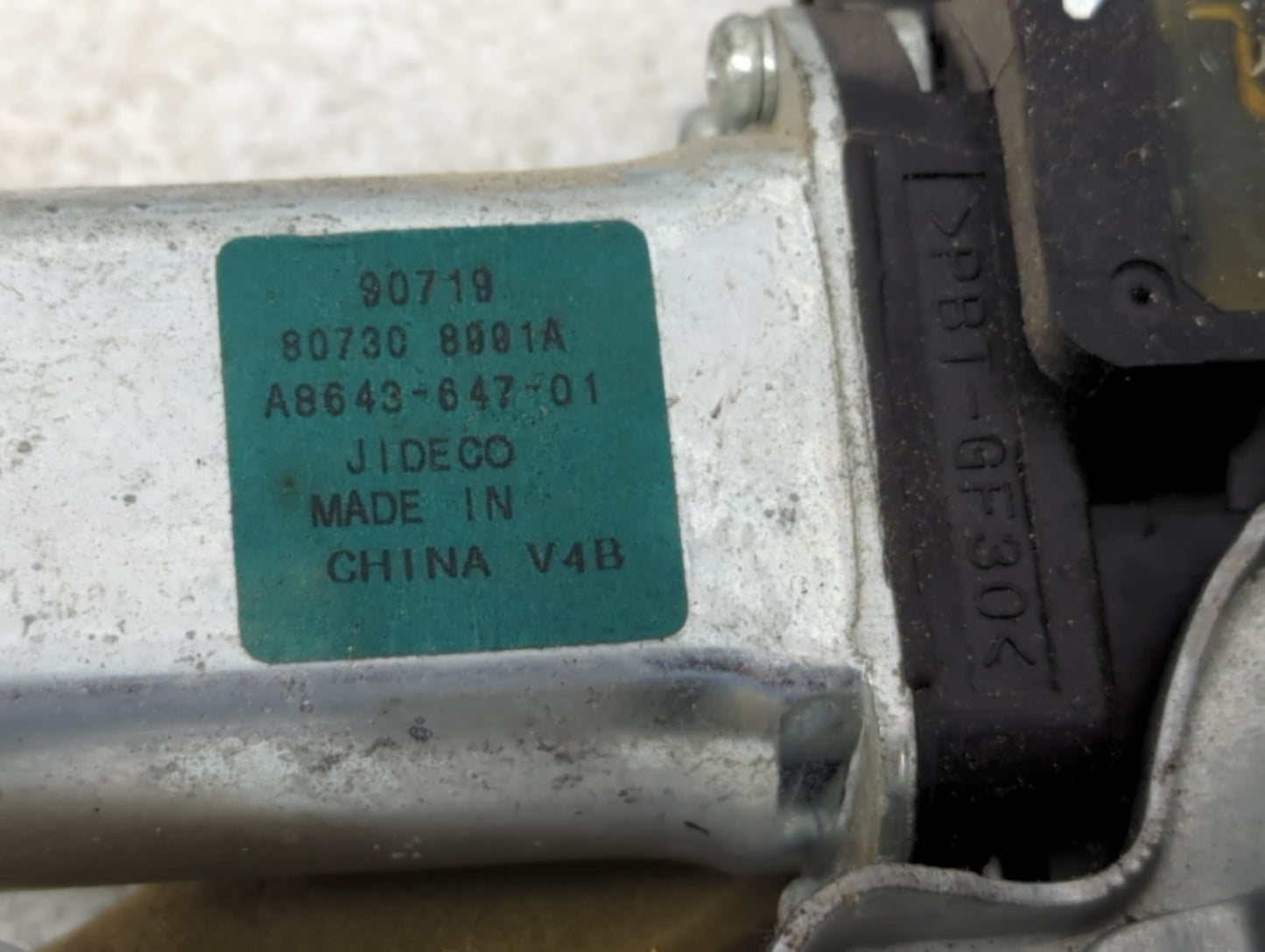 2010-2012 Nissan Versa Used Window Regulator Passenger Front - Oemusedautoparts1.com
