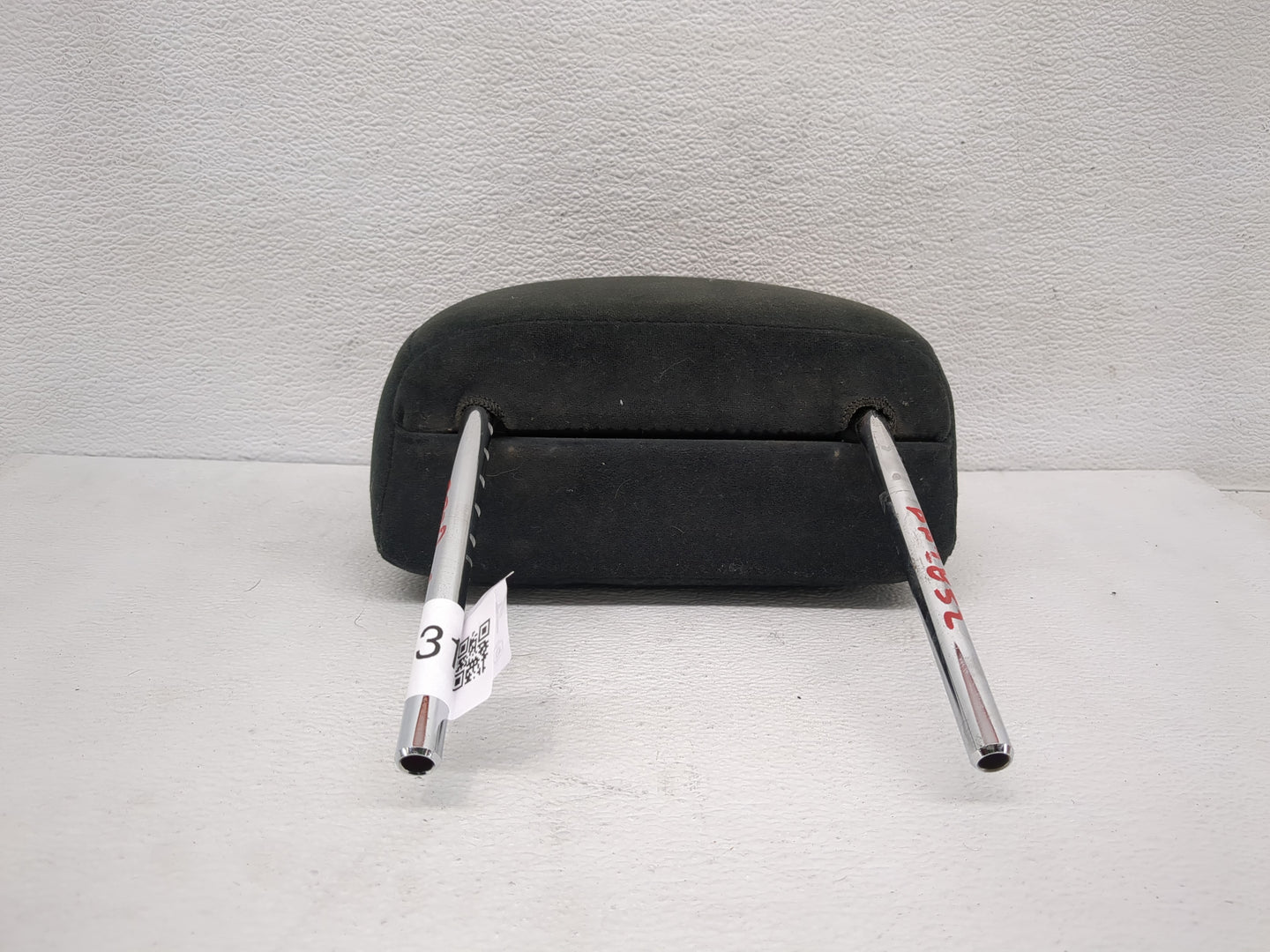 2010 Nissan Versa Headrest Head Rest Front Driver Passenger Seat Fits OEM Used Auto Parts - Oemusedautoparts1.com