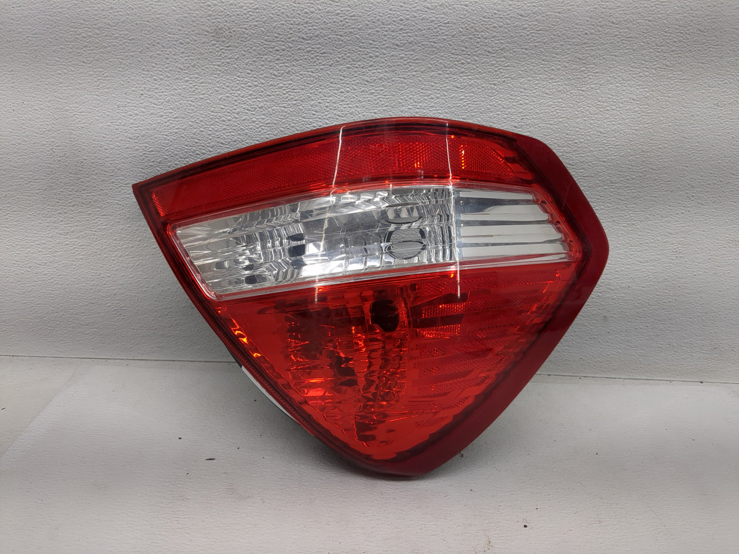 2007-2011 Nissan Versa Tail Light Assembly Passenger Right OEM Fits Fits 2007 2008 2009 2010 2011 OEM Used Auto Parts - Oemu