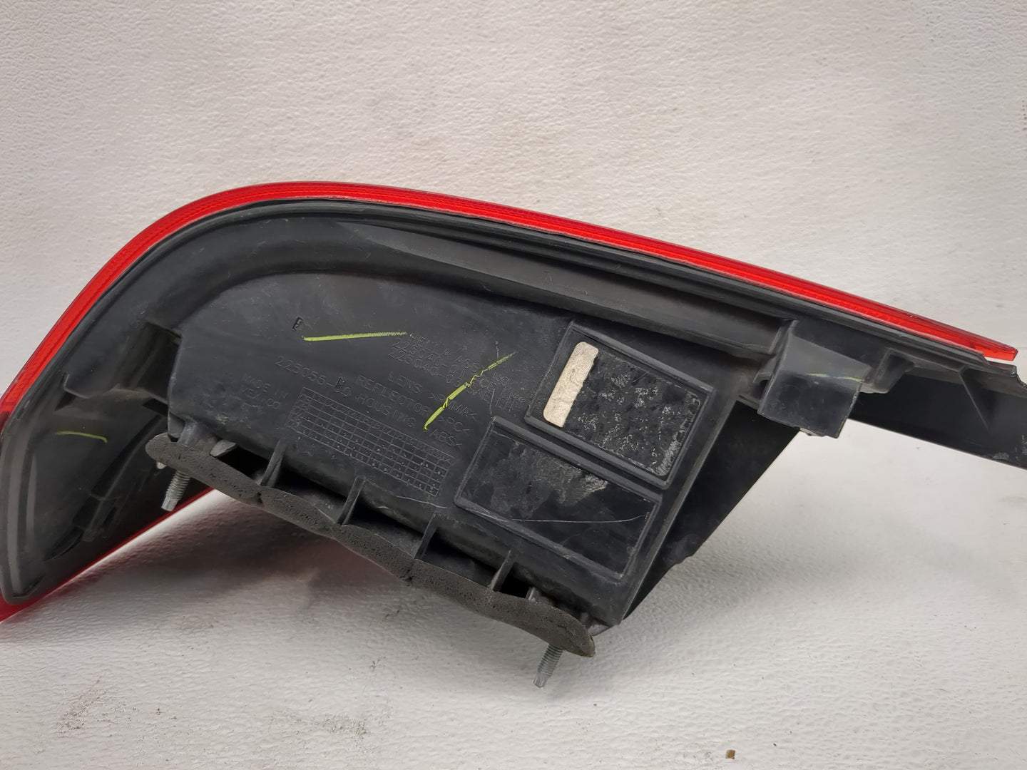 2007-2011 Nissan Versa Tail Light Assembly Passenger Right OEM Fits Fits 2007 2008 2009 2010 2011 OEM Used Auto Parts - Oemu
