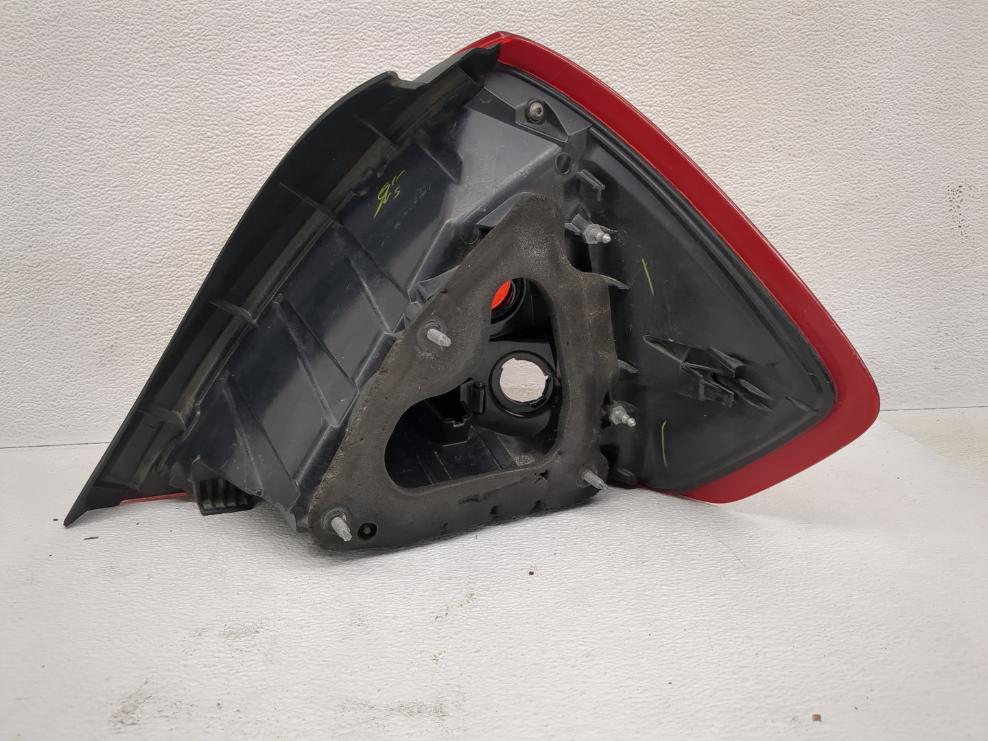 2007-2011 Nissan Versa Tail Light Assembly Passenger Right OEM Fits Fits 2007 2008 2009 2010 2011 OEM Used Auto Parts - Oemu