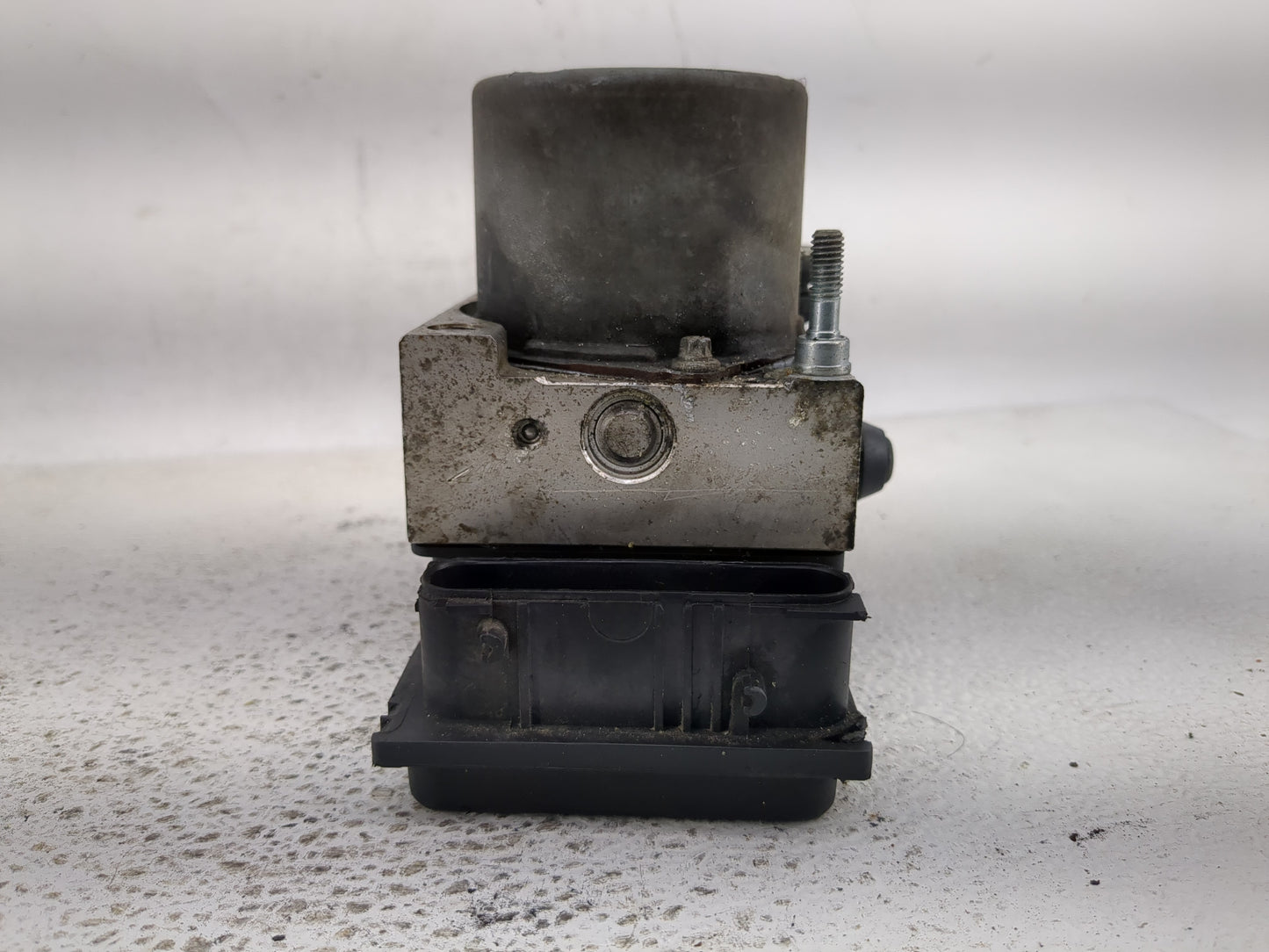 2009-2011 Nissan Versa ABS Pump Control Module Replacement P/N:0 265 800 563 Fits Fits 2009 2010 2011 OEM Used Auto Parts - 