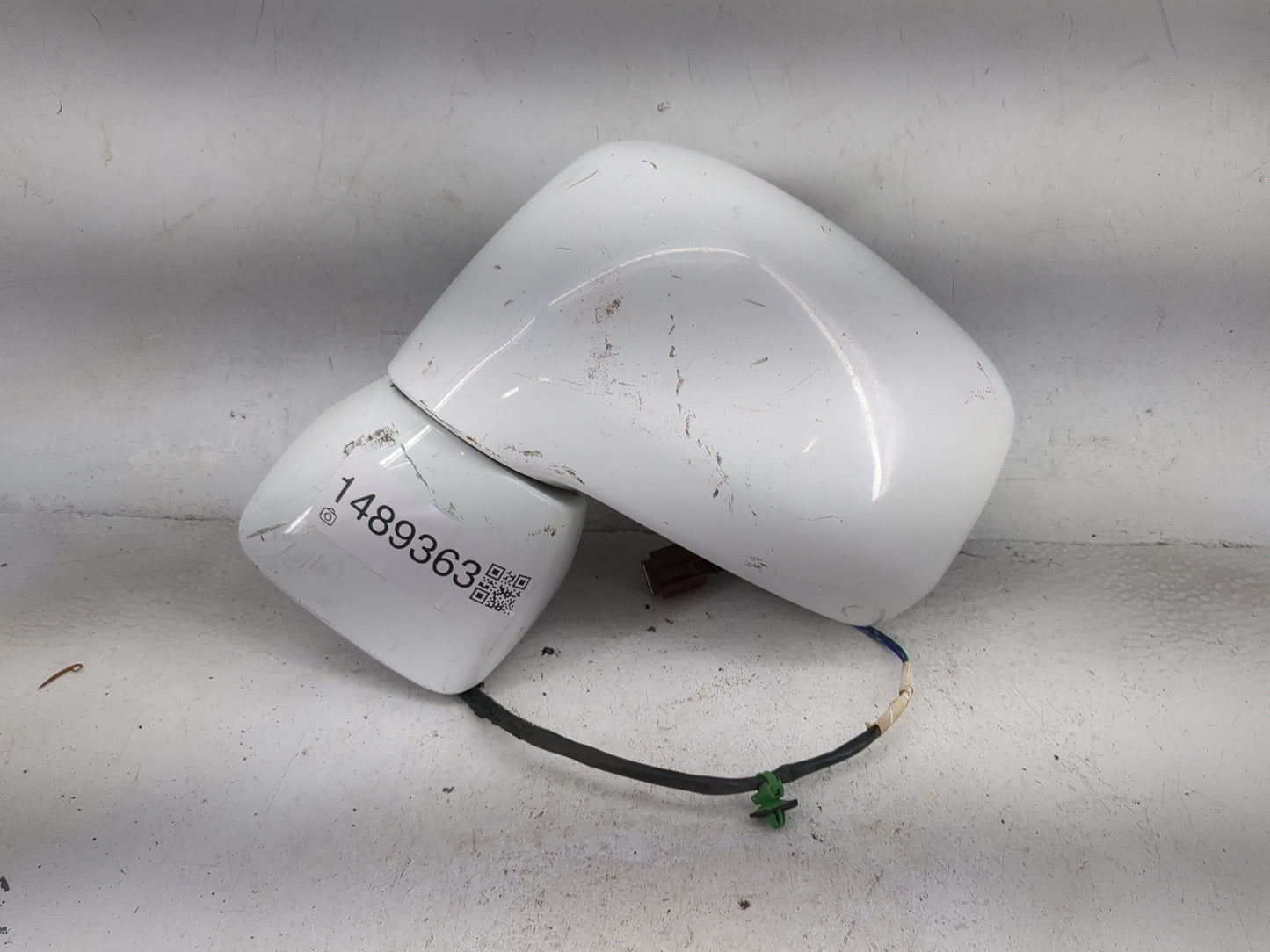 2008-2012 Nissan Versa Driver Side View Mirror - Left Door Mirror OEM Used - Oemusedautoparts1.com