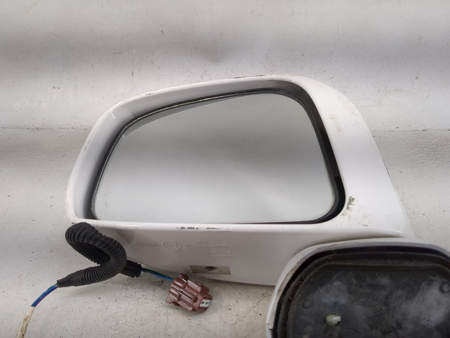 2008-2012 Nissan Versa Driver Side View Mirror - Left Door Mirror OEM Used - Oemusedautoparts1.com