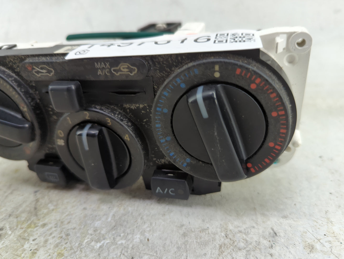 2010-2012 Nissan Versa Climate Control Module Temperature AC/Heater Replacement Fits Fits 2010 2011 2012 OEM Used Auto Parts