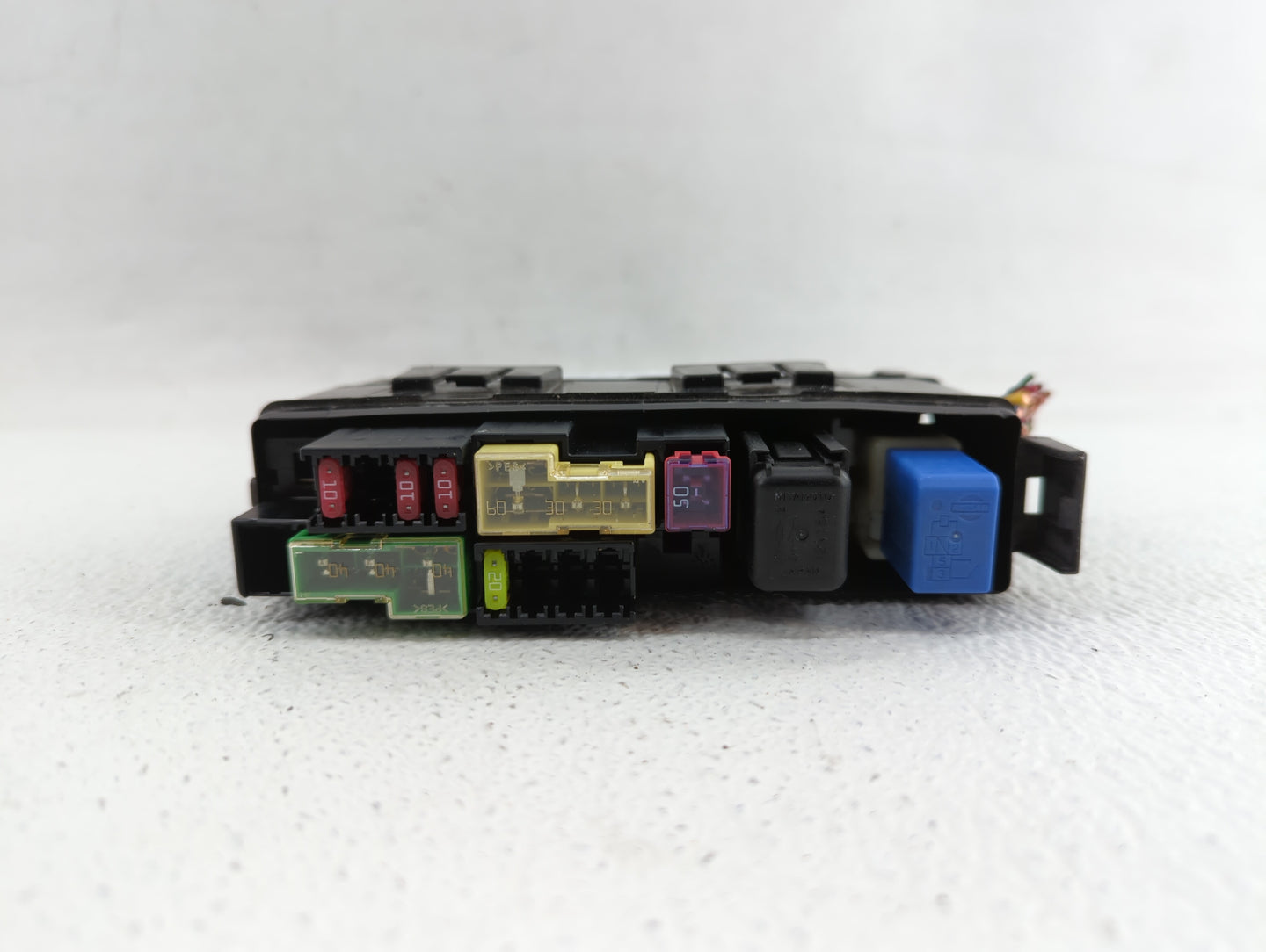 2010 Nissan Versa PCM Engine Control Computer ECU ECM PCU OEM P/N:EM31A 39173-2EFJ5 Fits OEM Used Auto Parts - Oemusedautopa