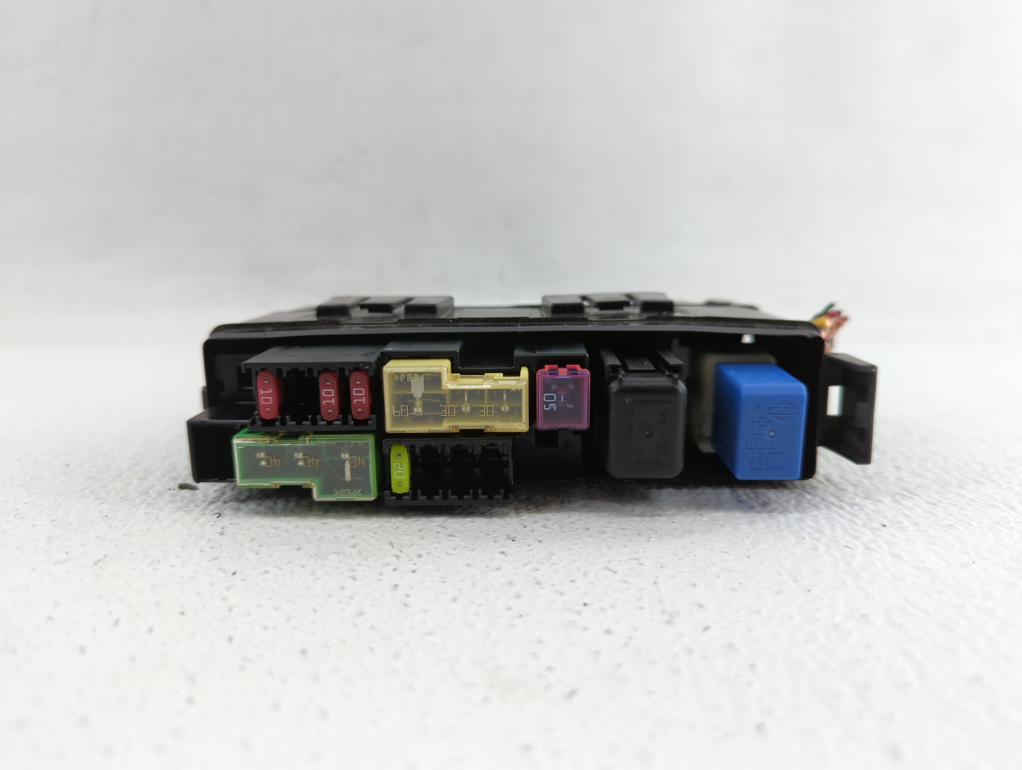 2010 Nissan Versa PCM Engine Control Computer ECU ECM PCU OEM P/N:EM31A 39173-2EFJ5 Fits OEM Used Auto Parts - Oemusedautopa