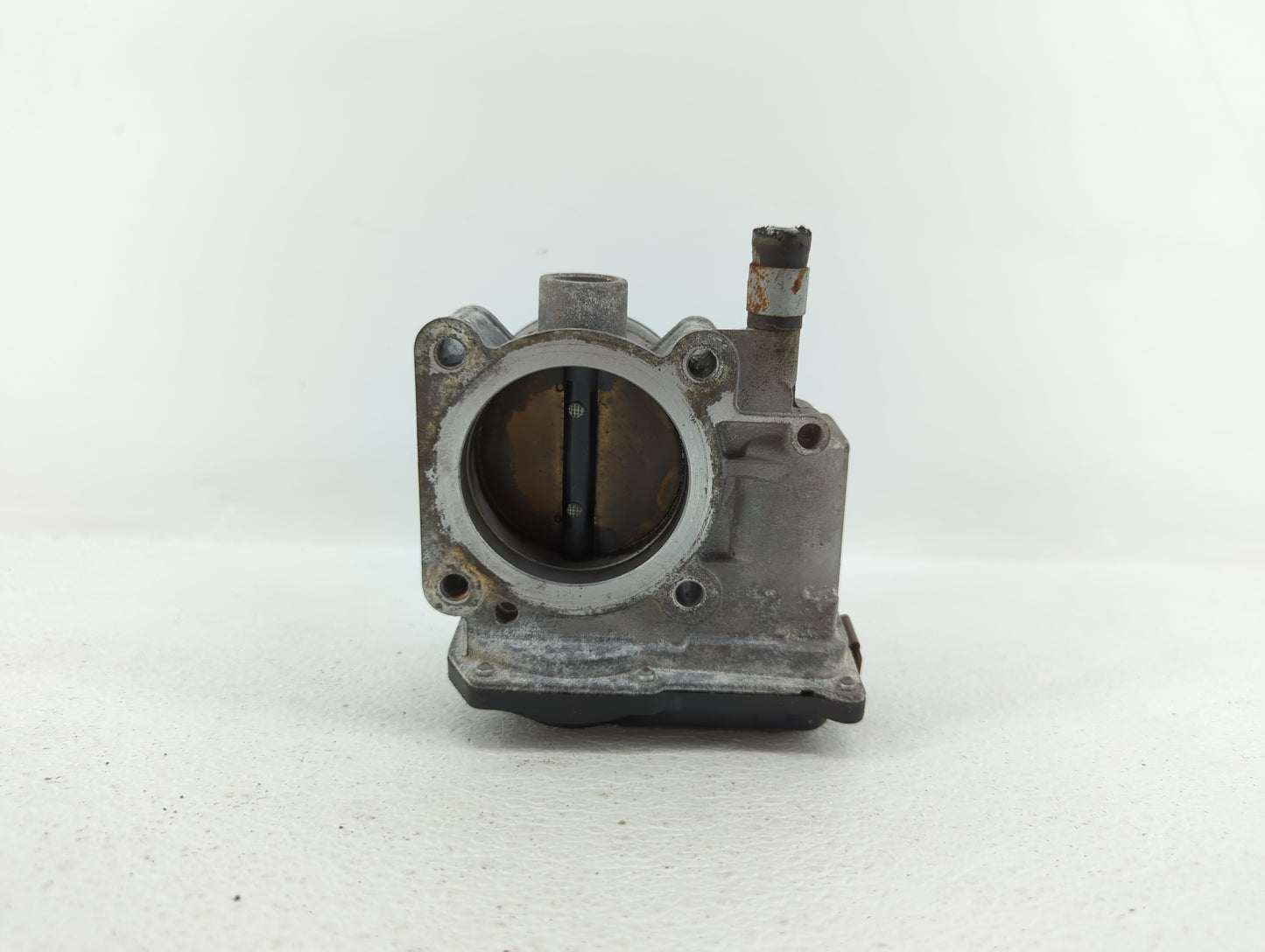 2007-2012 Nissan Versa Throttle Body P/N:ET-A60-02 E ET-A60-02 J Fits OEM Used Auto Parts - Oemusedautoparts1.com