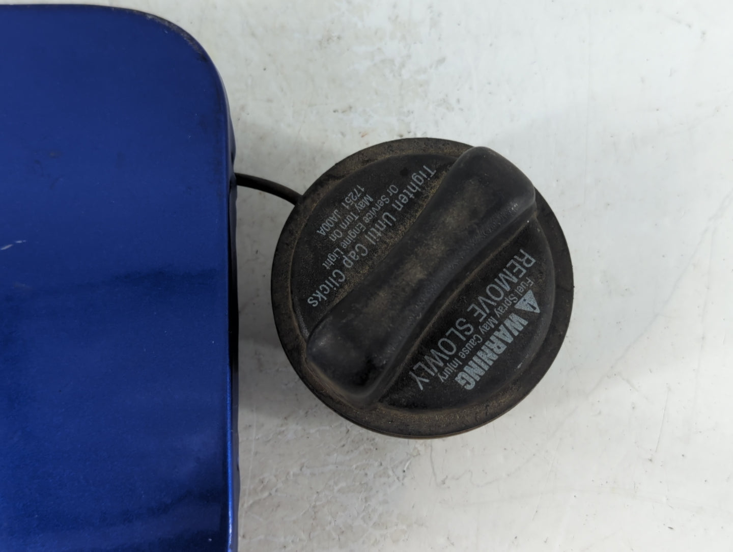 2010 Nissan Versa Fuel Tank Door Lid Gas Tank - Oemusedautoparts1.com