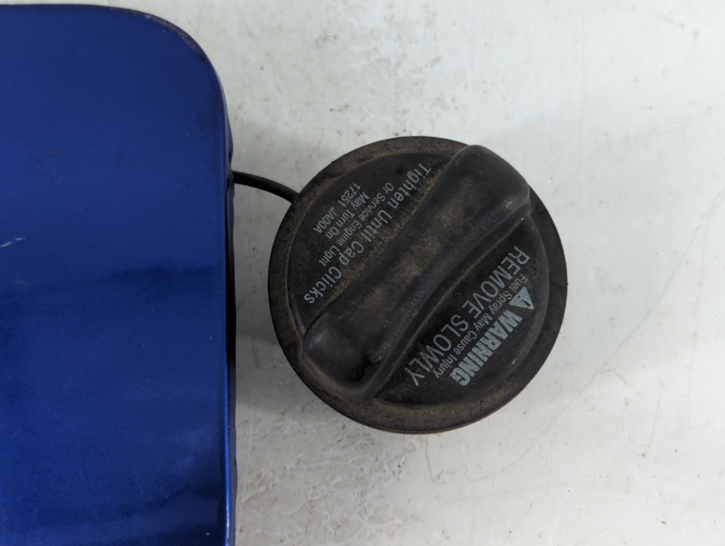 2010 Nissan Versa Fuel Tank Door Lid Gas Tank - Oemusedautoparts1.com