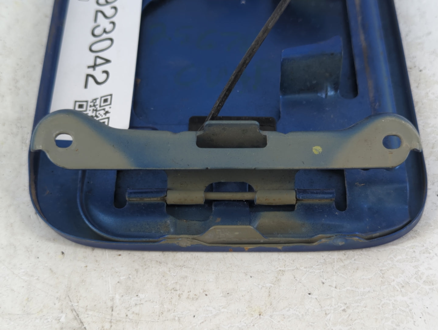 2010 Nissan Versa Fuel Tank Door Lid Gas Tank - Oemusedautoparts1.com