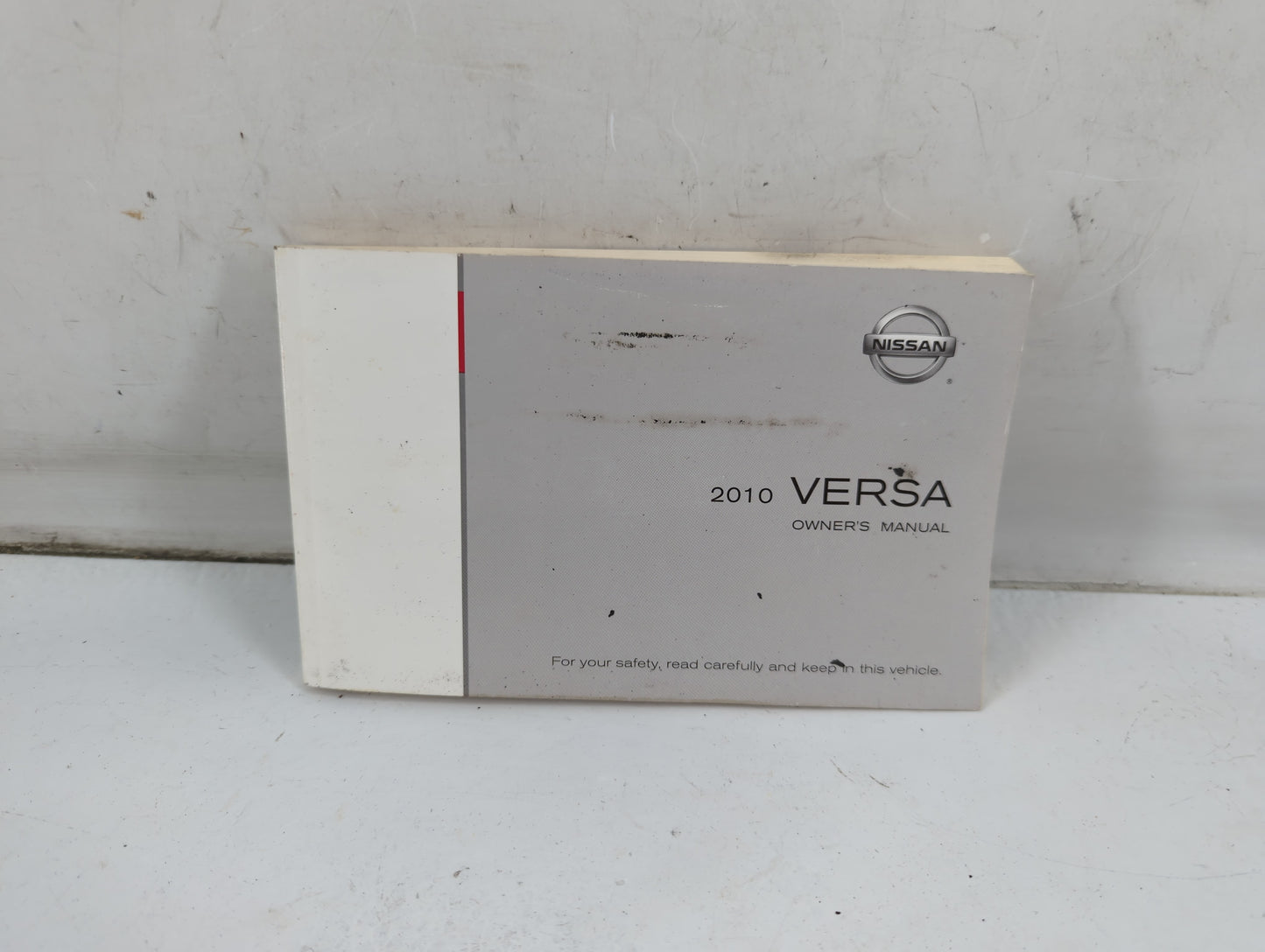 2010 Nissan Versa Owners Manual Book Guide P/N:OM0E-0C11U1 OEM Used Auto Parts - Oemusedautoparts1.com