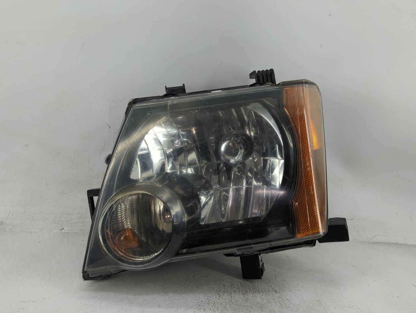 2009-2015 Nissan Xterra Driver Left Oem Head Light Headlight Lamp - Oemusedautoparts1.com