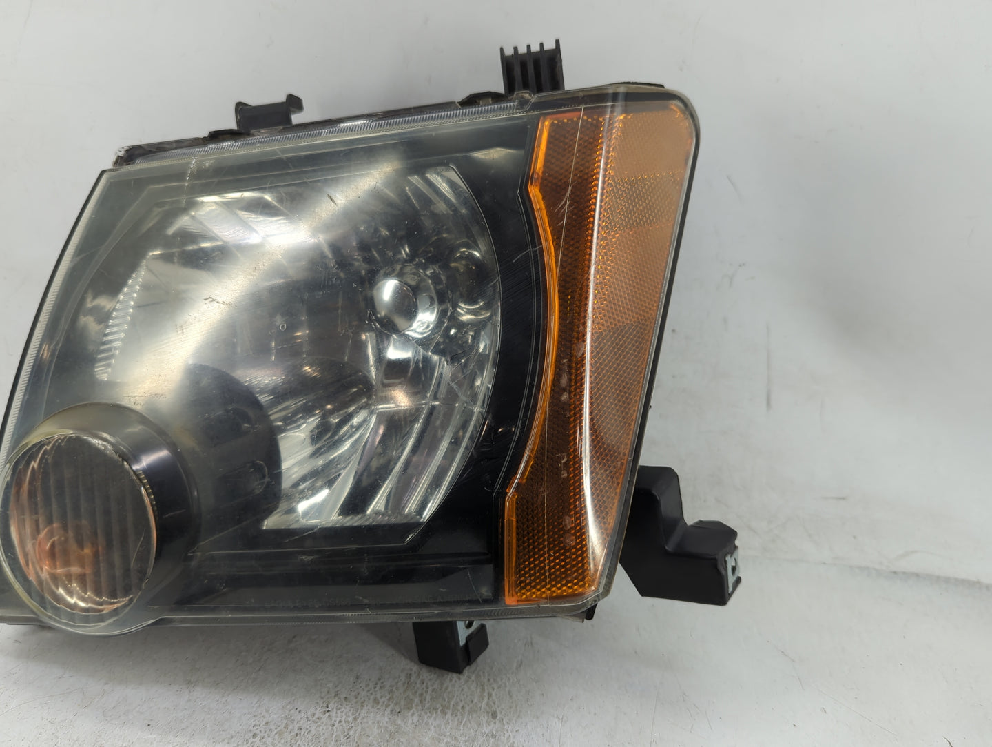 2009-2015 Nissan Xterra Driver Left Oem Head Light Headlight Lamp - Oemusedautoparts1.com