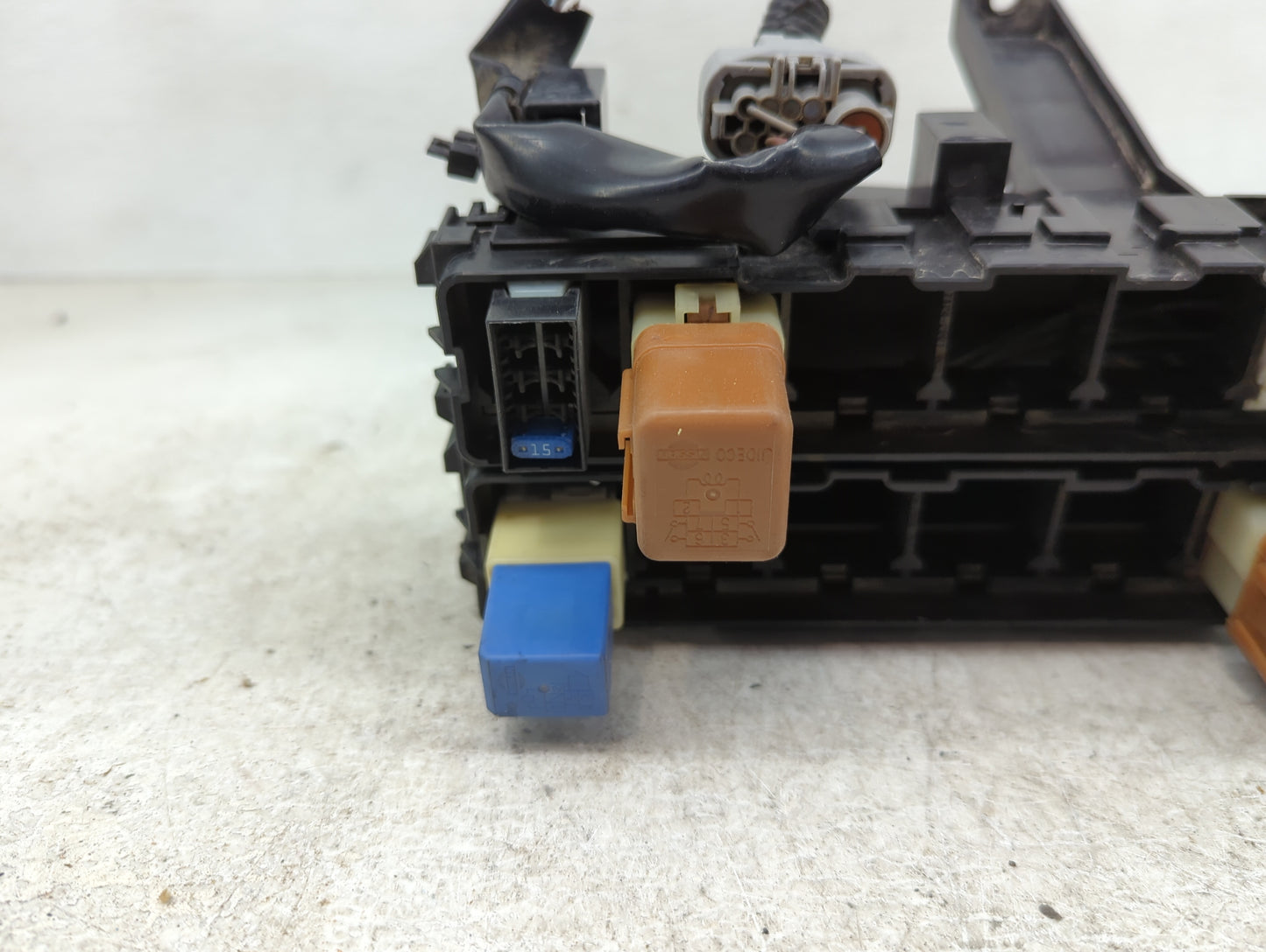 2010-2015 Nissan Xterra Fusebox Fuse Box Panel Relay Module P/N:24382 Fits OEM Used Auto Parts - Oemusedautoparts1.com