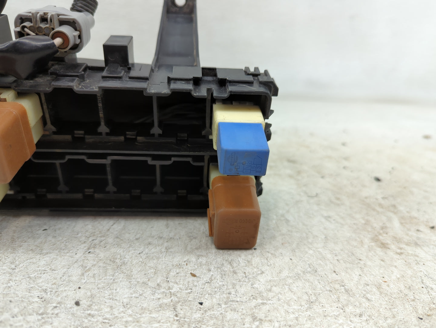2010-2015 Nissan Xterra Fusebox Fuse Box Panel Relay Module P/N:24382 Fits OEM Used Auto Parts - Oemusedautoparts1.com
