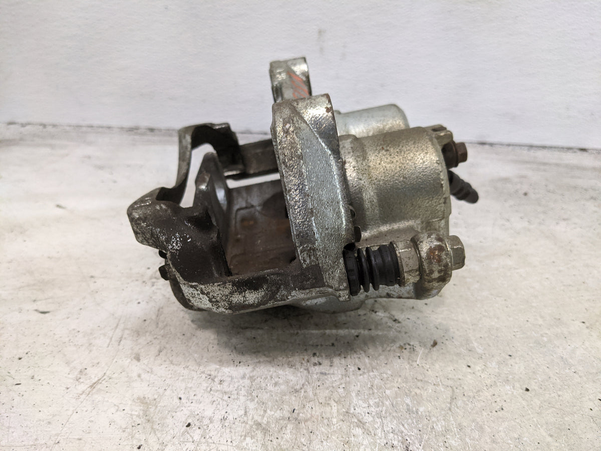 2008-2015 Nissan Xterra Front Passenger Right Brake Caliper - Oemusedautoparts1.com