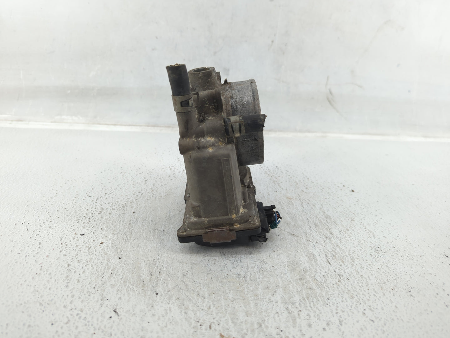 2010 Nissan Xterra Throttle Body P/N:16119 7S001 Fits OEM Used Auto Parts - Oemusedautoparts1.com